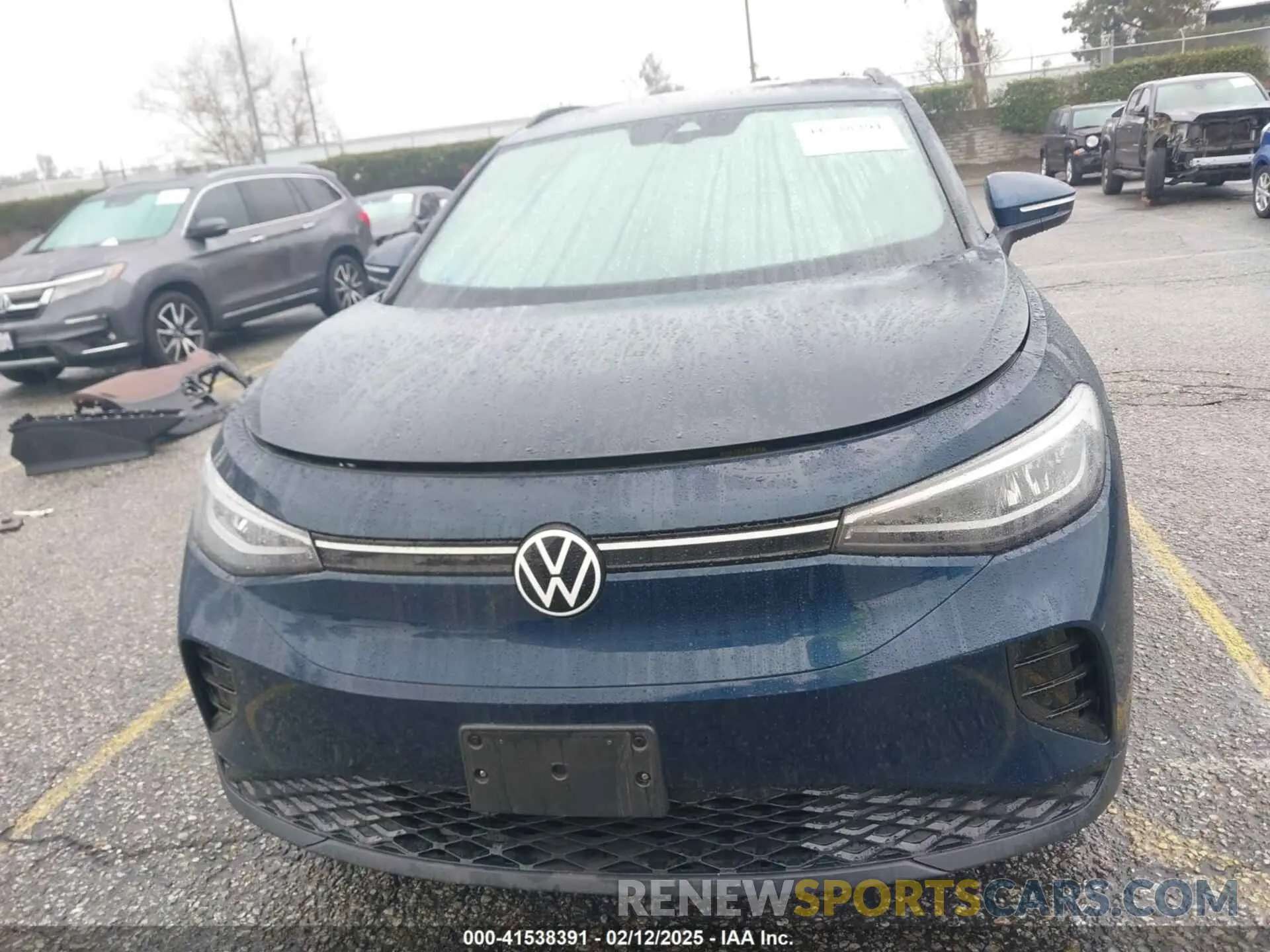 13 Photograph of a damaged car 1V2CMPE88PC028158 VOLKSWAGEN ID.4 2023