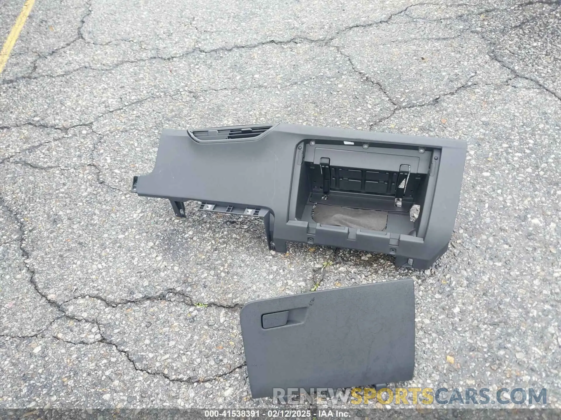 20 Photograph of a damaged car 1V2CMPE88PC028158 VOLKSWAGEN ID.4 2023