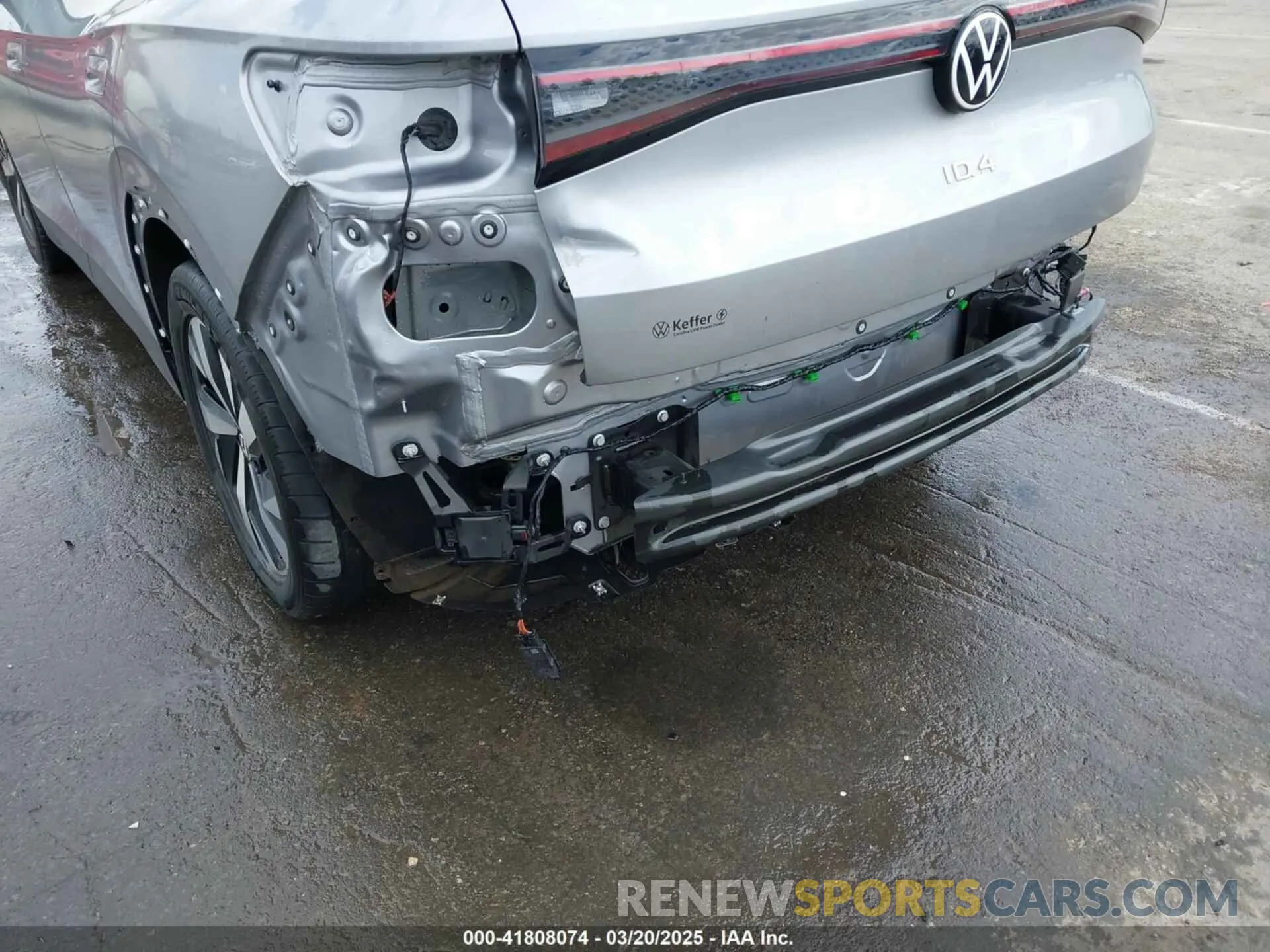 20 Photograph of a damaged car 1V2CMPE88PC054632 VOLKSWAGEN ID.4 2023