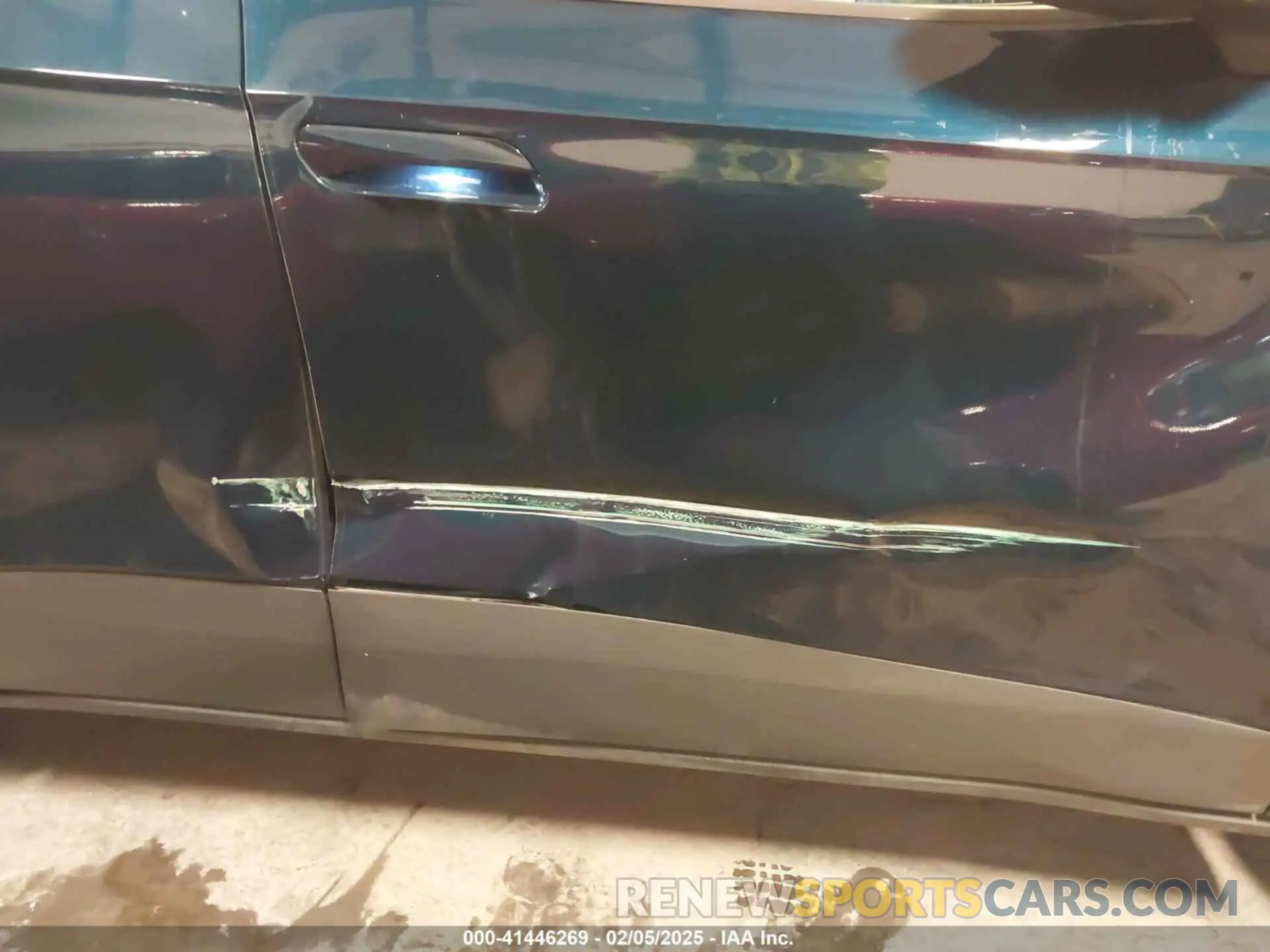 6 Photograph of a damaged car 1V2DNPE84PC038042 VOLKSWAGEN ID.4 2023