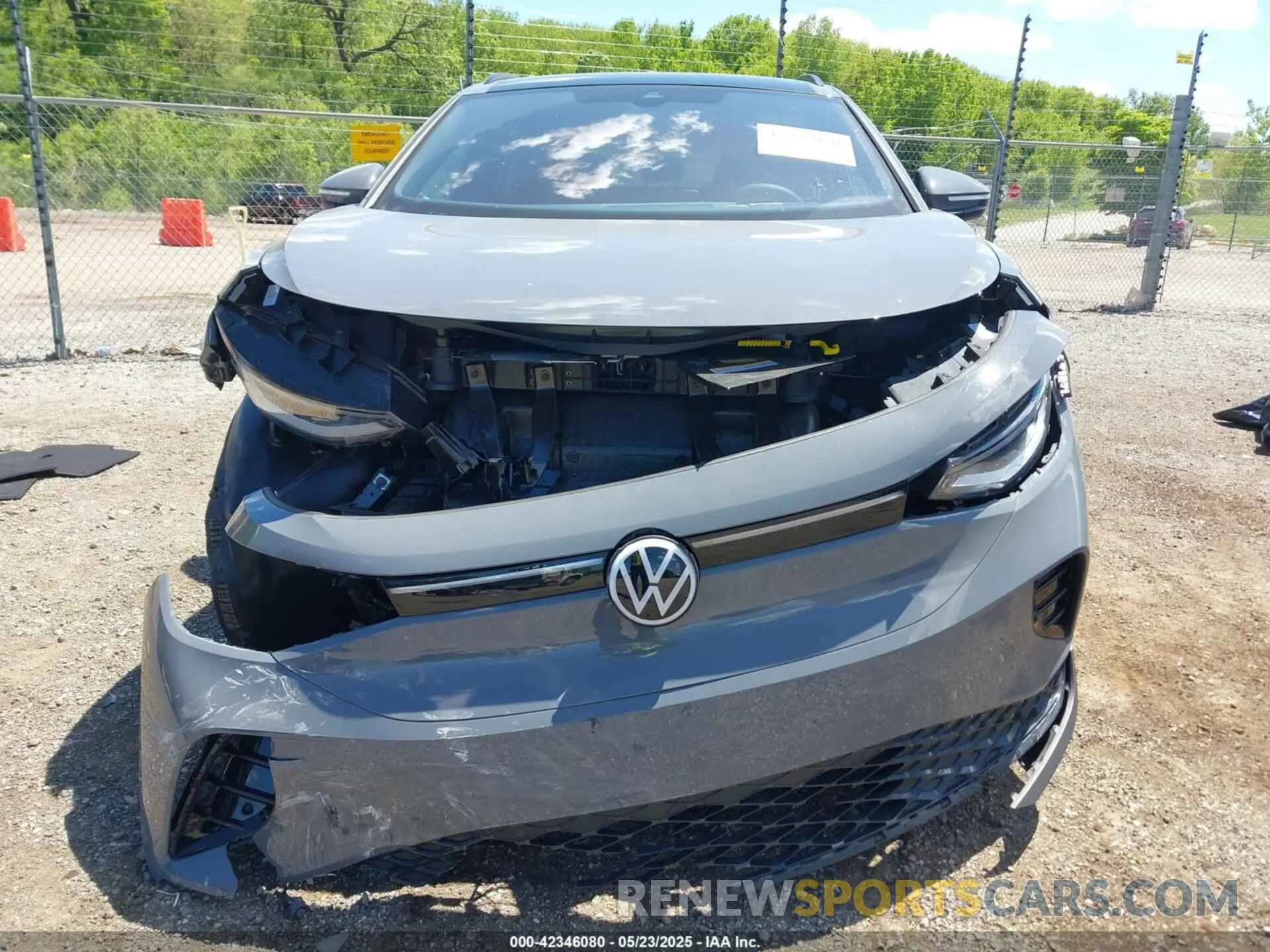 12 Photograph of a damaged car 1V2GNPE80PC006735 VOLKSWAGEN ID.4 2023