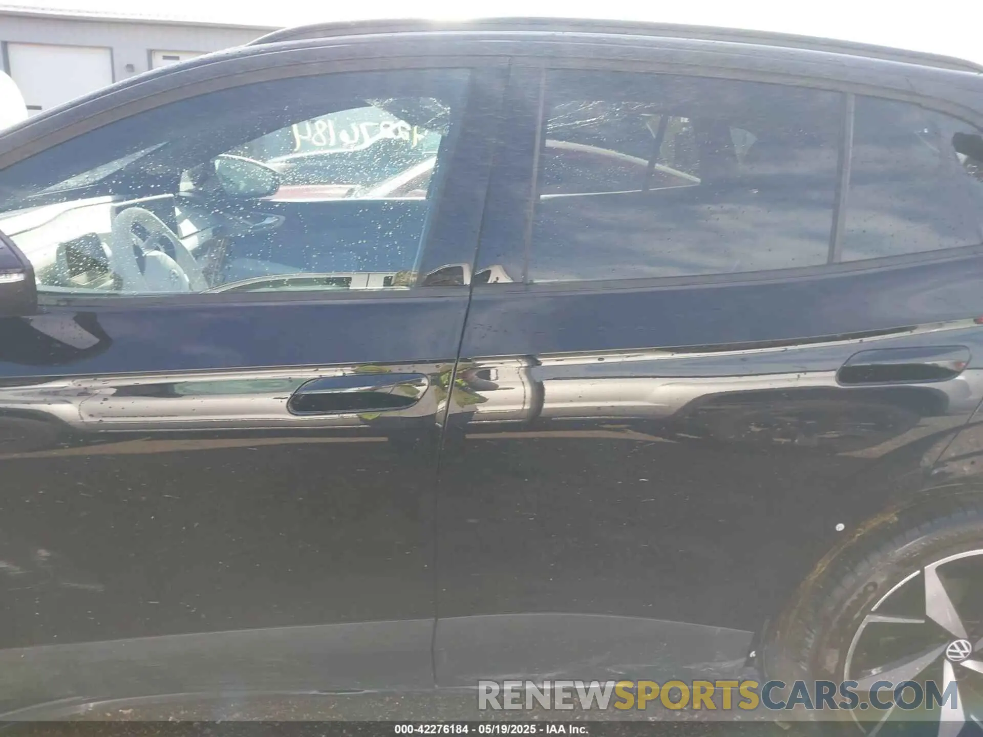 15 Photograph of a damaged car 1V2GNPE84PC002994 VOLKSWAGEN ID.4 2023