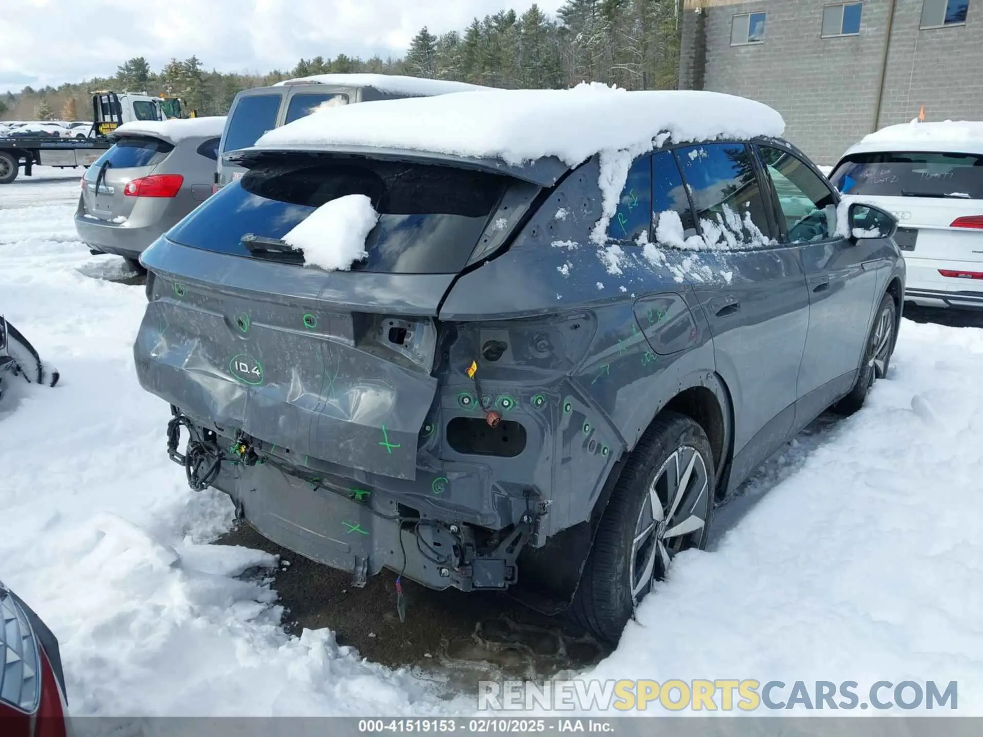 4 Photograph of a damaged car 1V2GNPE85PC004916 VOLKSWAGEN ID.4 2023