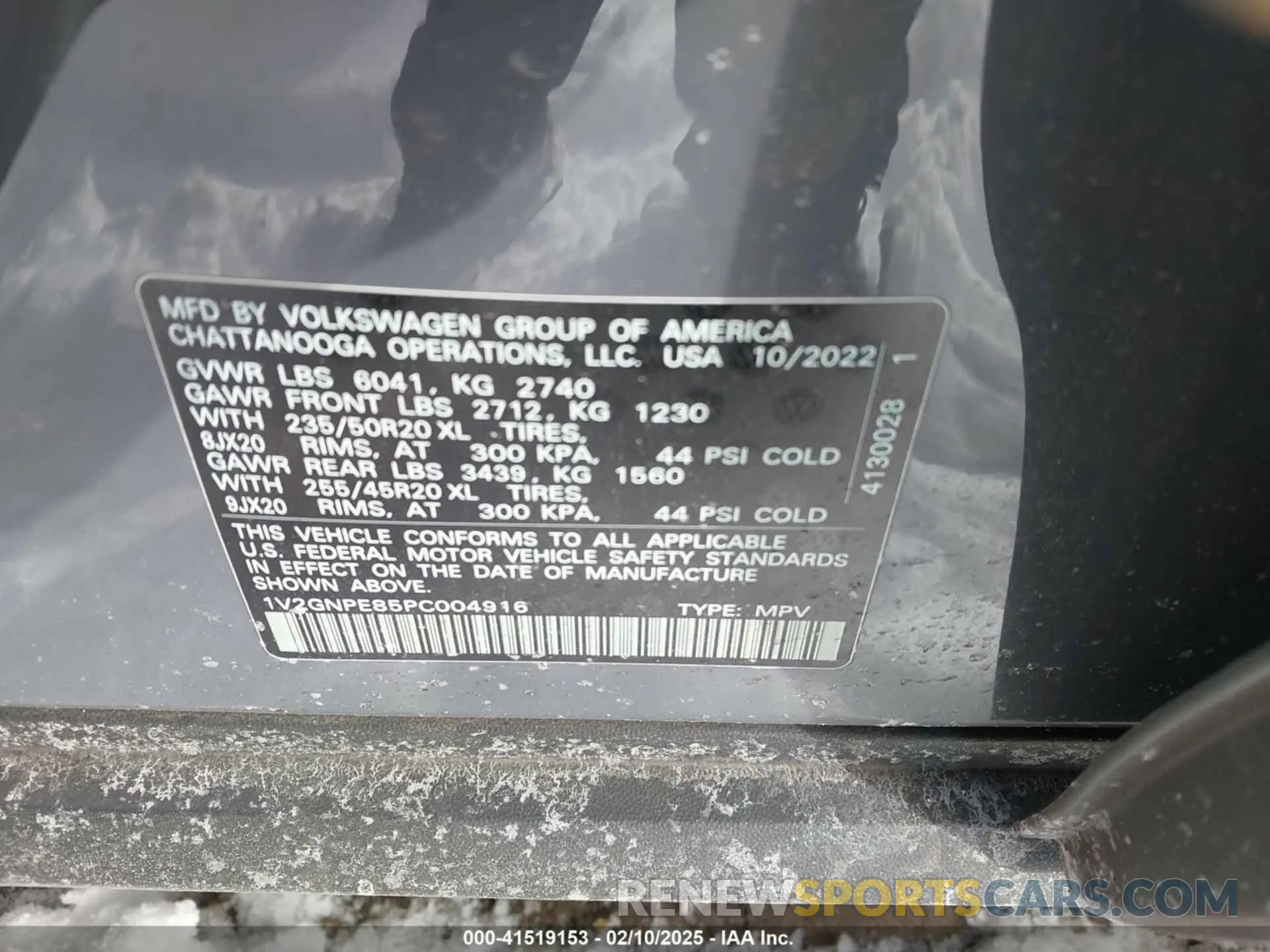 9 Photograph of a damaged car 1V2GNPE85PC004916 VOLKSWAGEN ID.4 2023