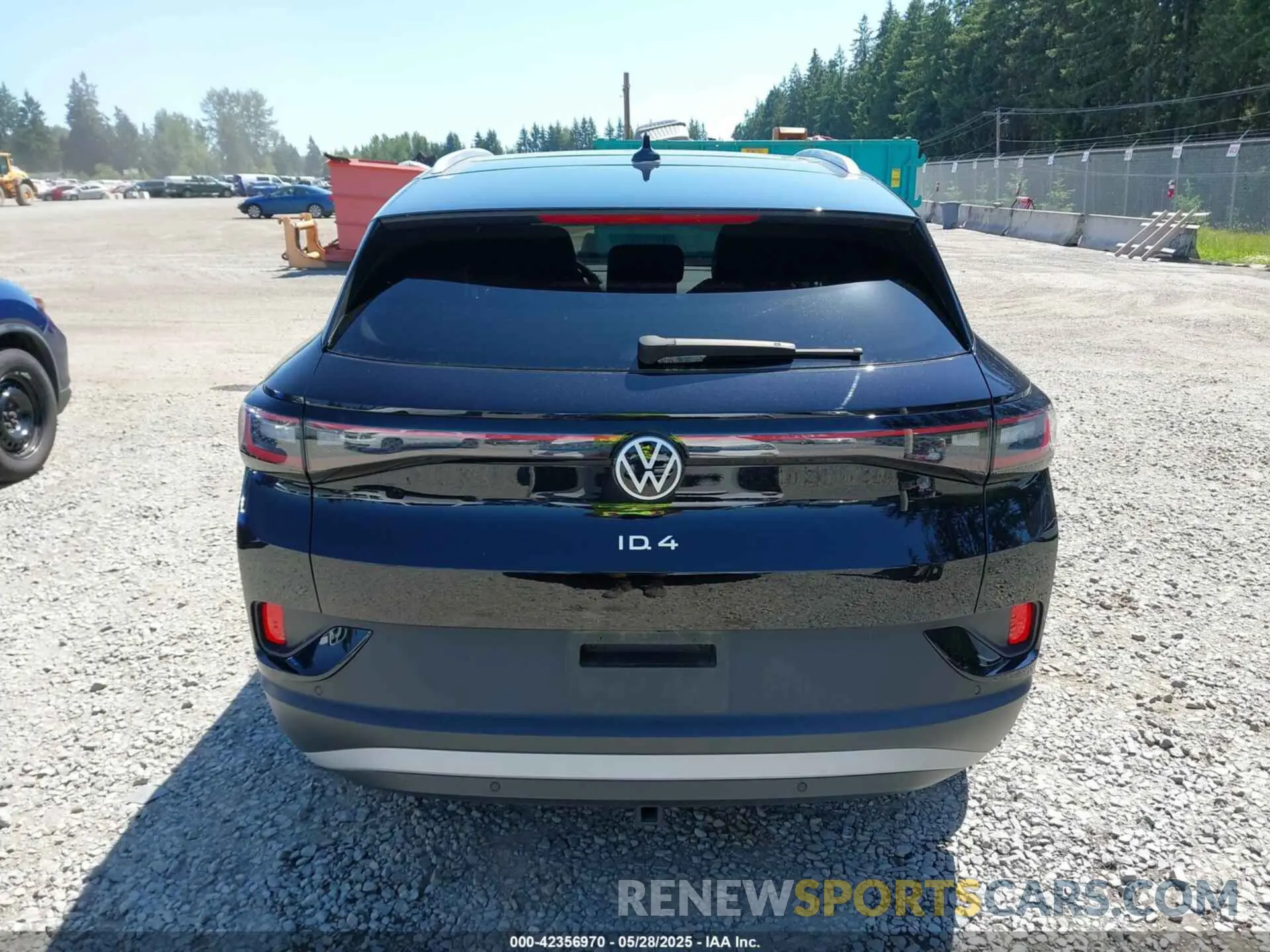 16 Photograph of a damaged car 1V2JNPE88PC039858 VOLKSWAGEN ID.4 2023