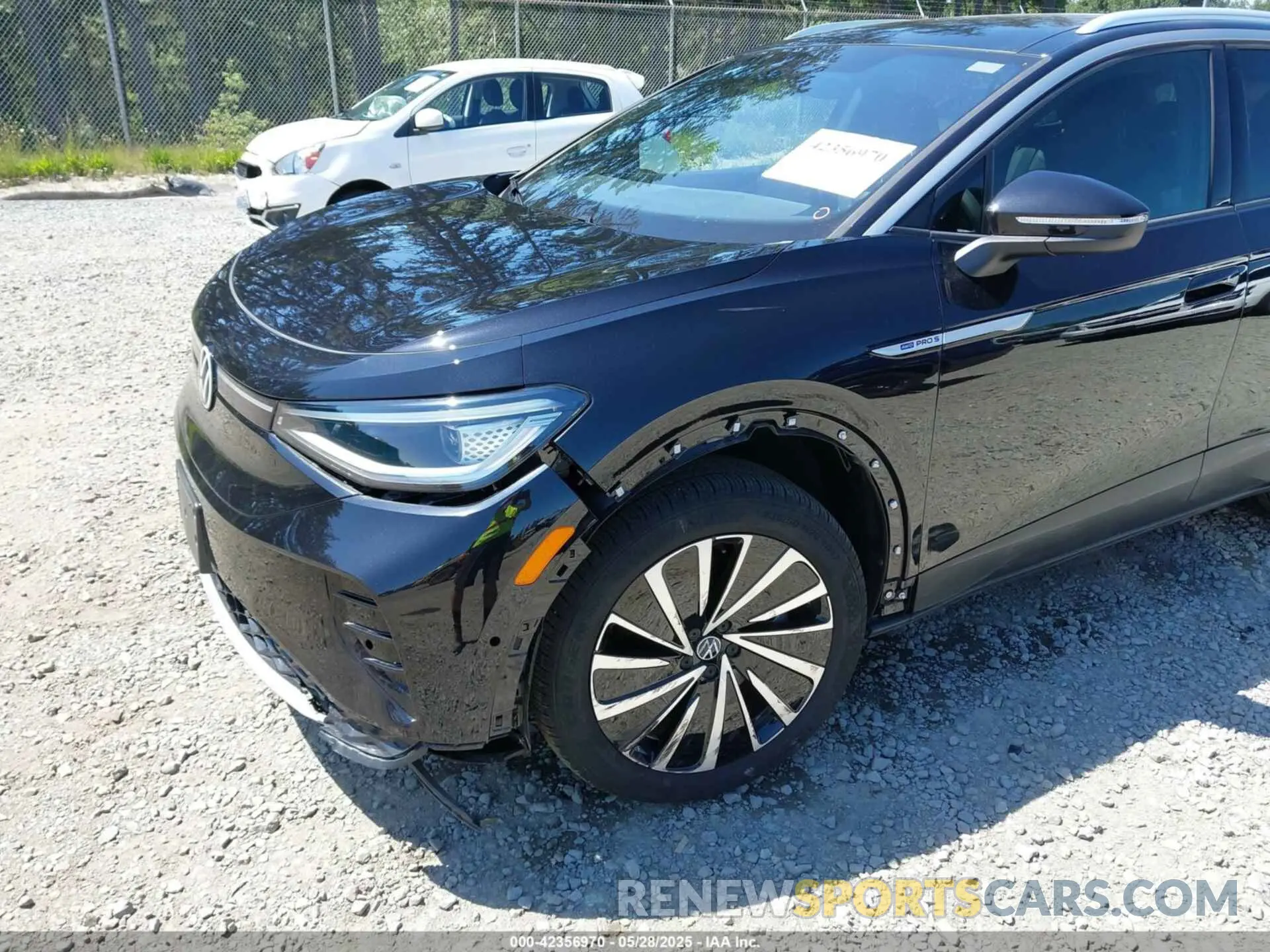 6 Photograph of a damaged car 1V2JNPE88PC039858 VOLKSWAGEN ID.4 2023