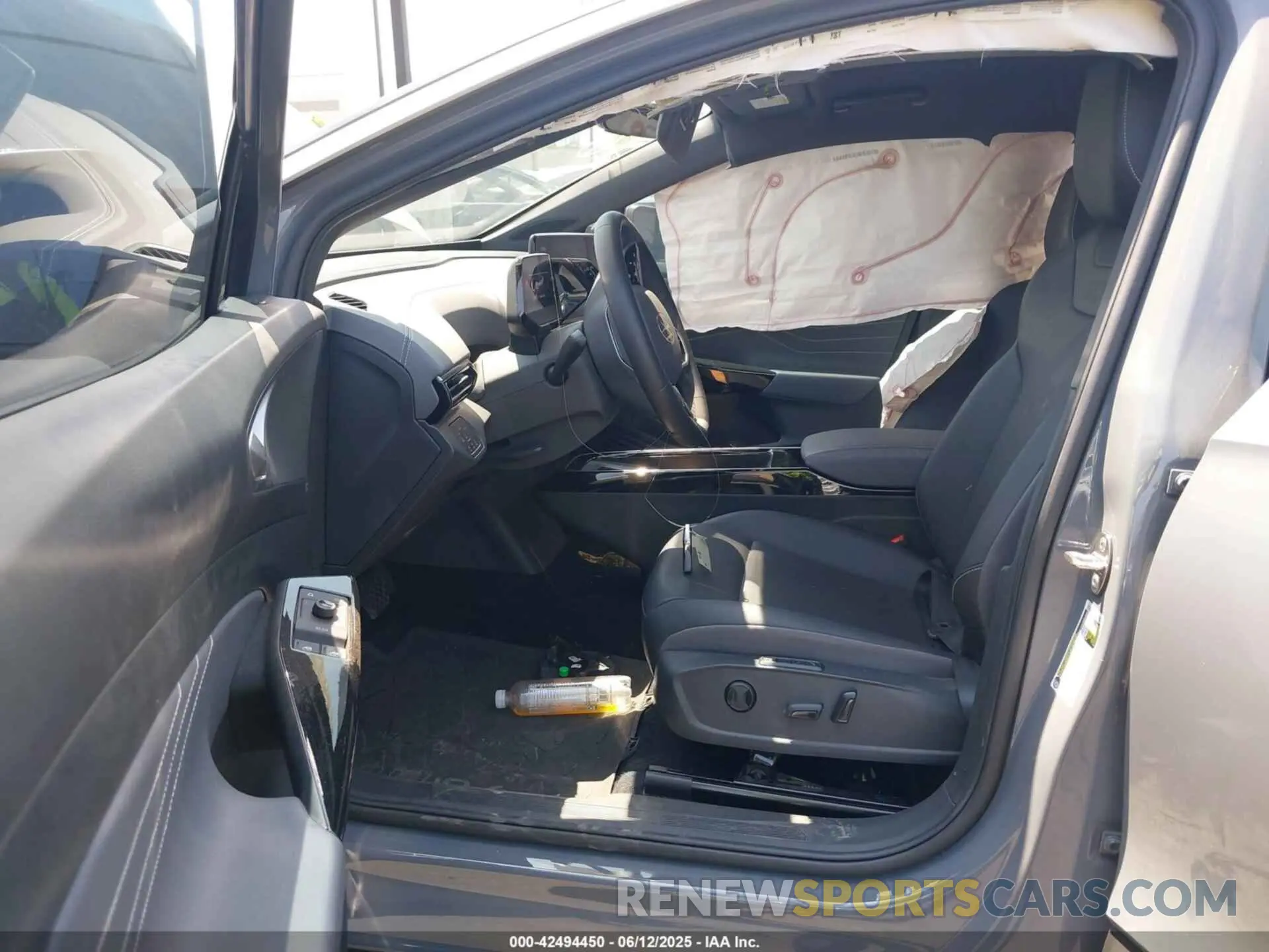5 Photograph of a damaged car 1V2JNPE89PC047127 VOLKSWAGEN ID.4 2023