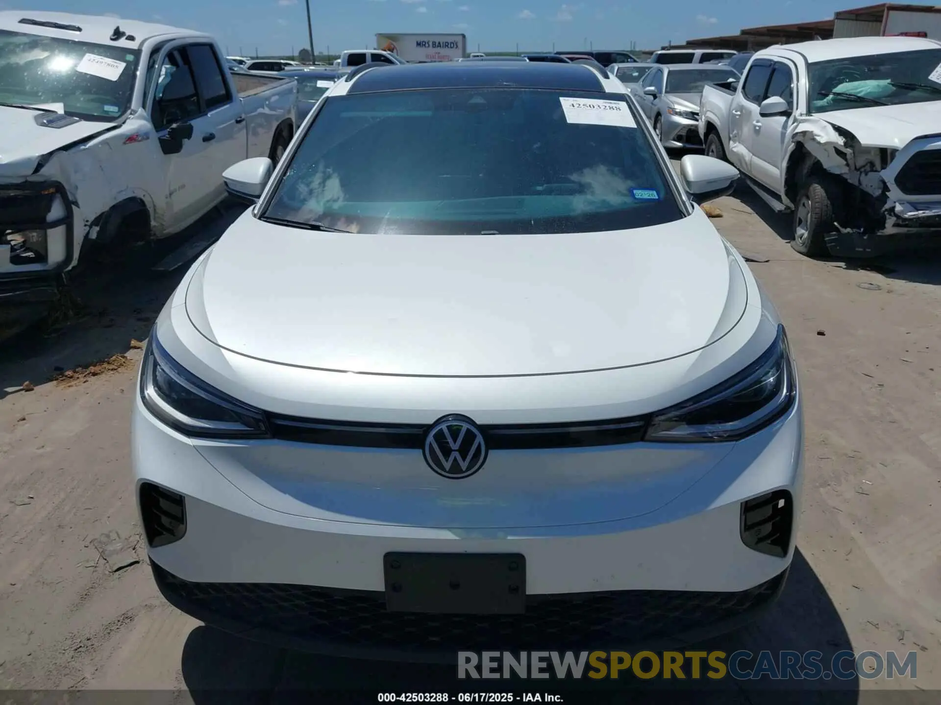 12 Photograph of a damaged car 1V2VMPE81PC036773 VOLKSWAGEN ID.4 2023