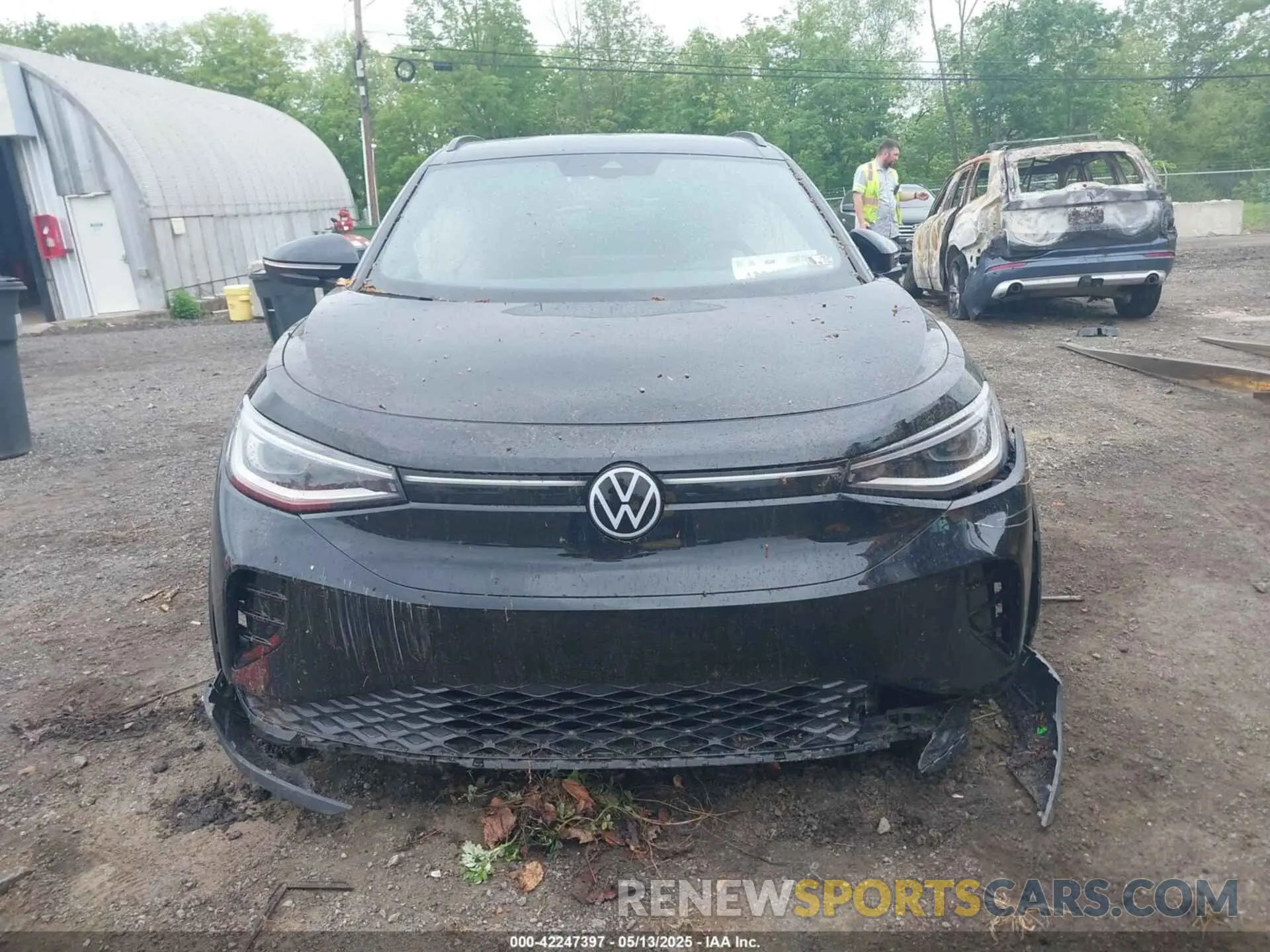 12 Photograph of a damaged car 1V2VMPE82PC032604 VOLKSWAGEN ID.4 2023