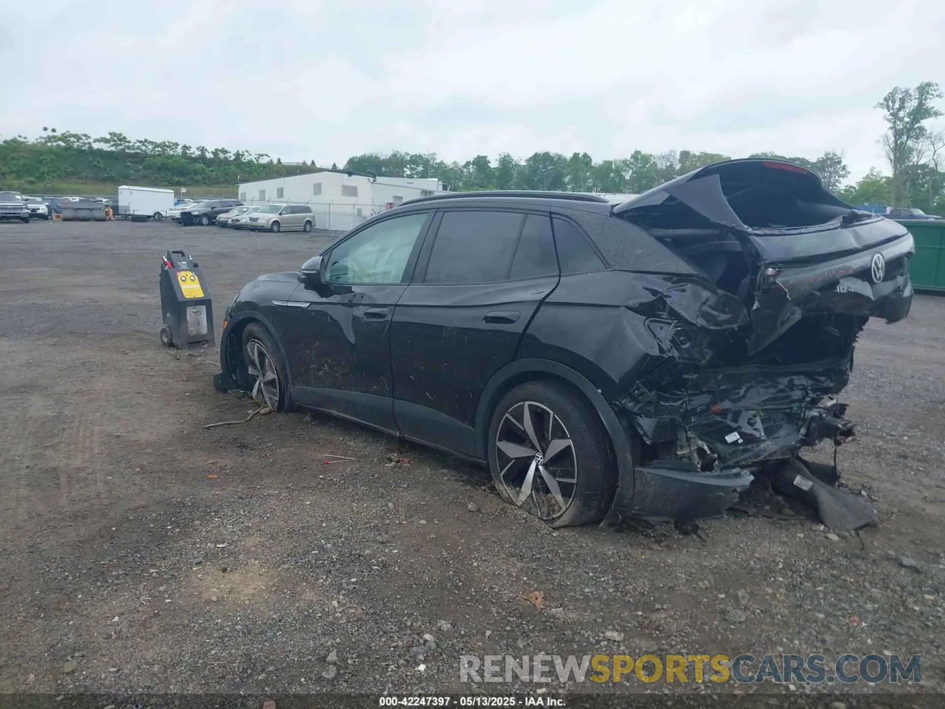 3 Photograph of a damaged car 1V2VMPE82PC032604 VOLKSWAGEN ID.4 2023