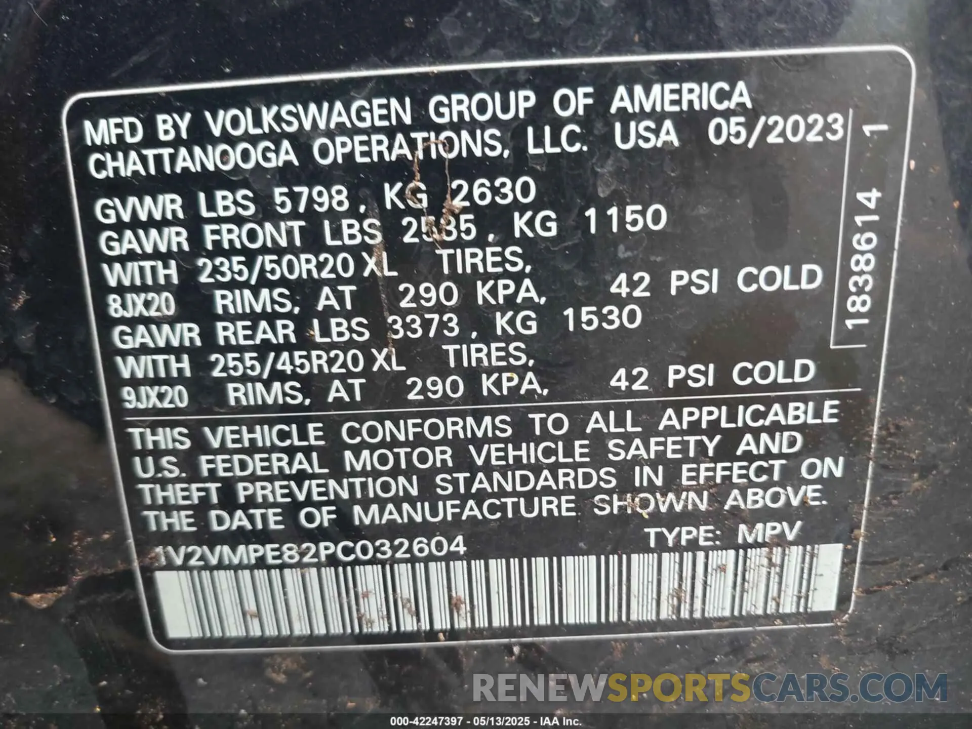 9 Photograph of a damaged car 1V2VMPE82PC032604 VOLKSWAGEN ID.4 2023