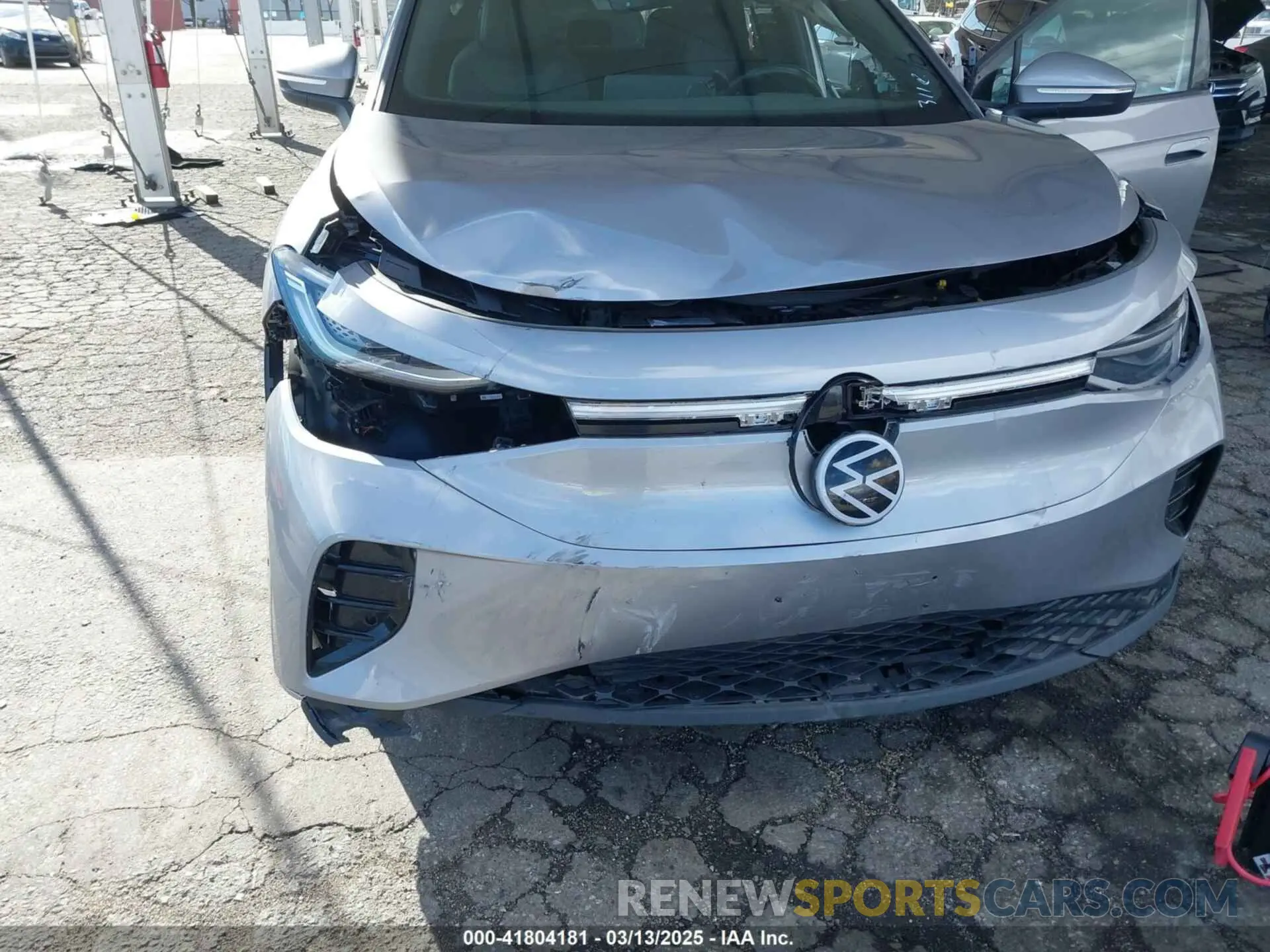 6 Photograph of a damaged car 1V2VMPE84PC037142 VOLKSWAGEN ID.4 2023