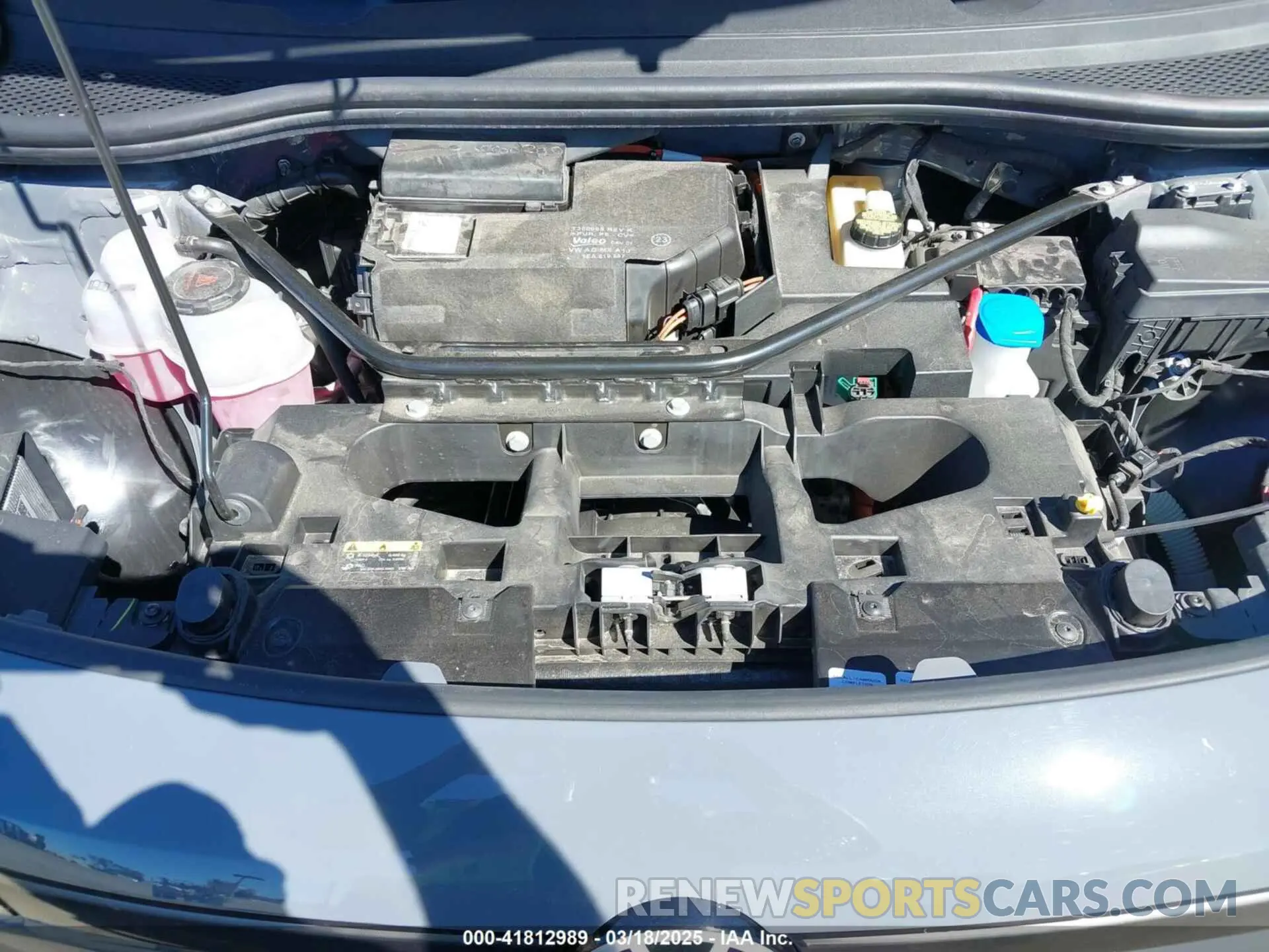10 Photograph of a damaged car 1V2VMPE85PC046352 VOLKSWAGEN ID.4 2023