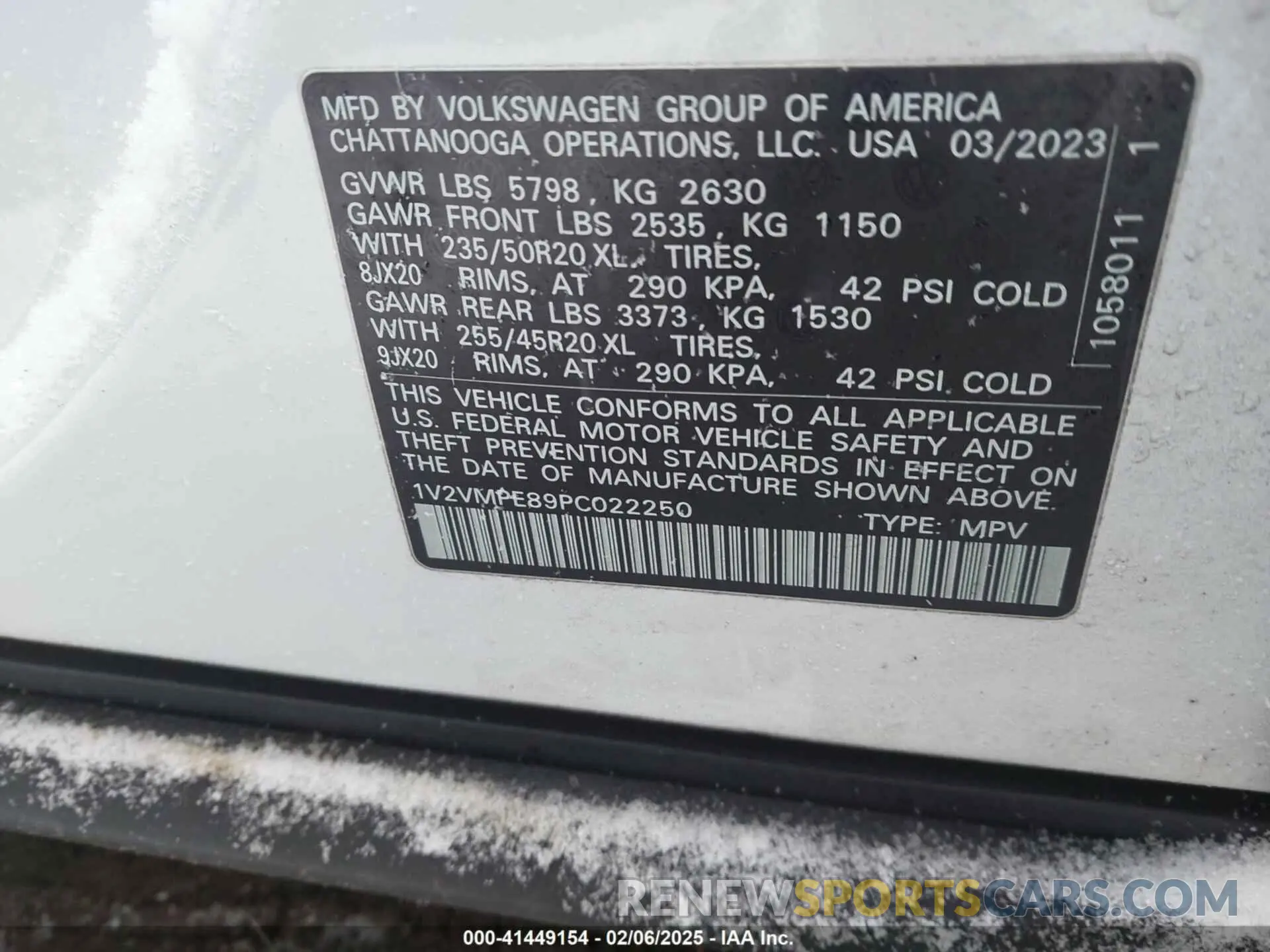 9 Photograph of a damaged car 1V2VMPE89PC022250 VOLKSWAGEN ID.4 2023