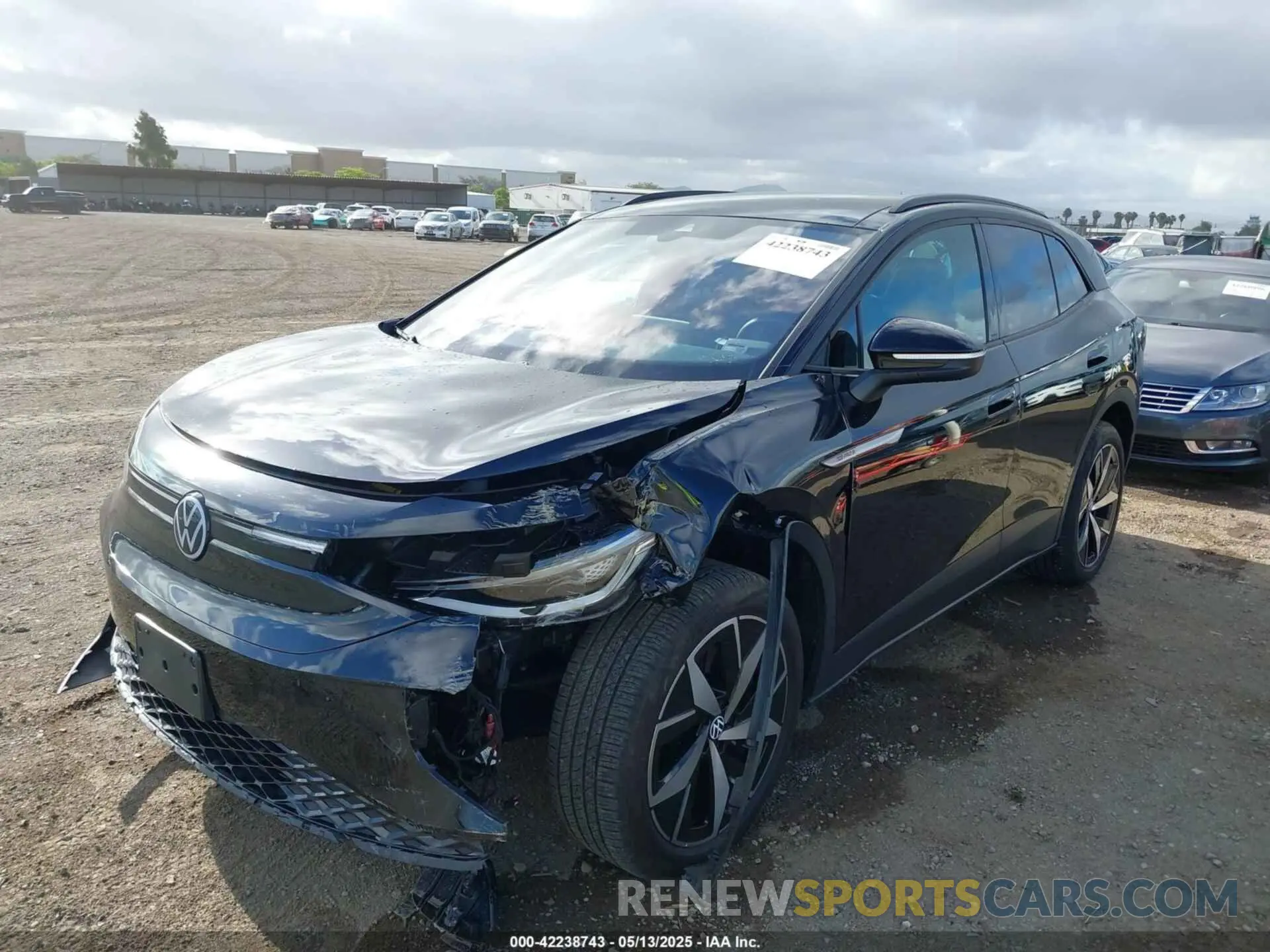 6 Photograph of a damaged car 1V2WNPE80PC044543 VOLKSWAGEN ID.4 2023
