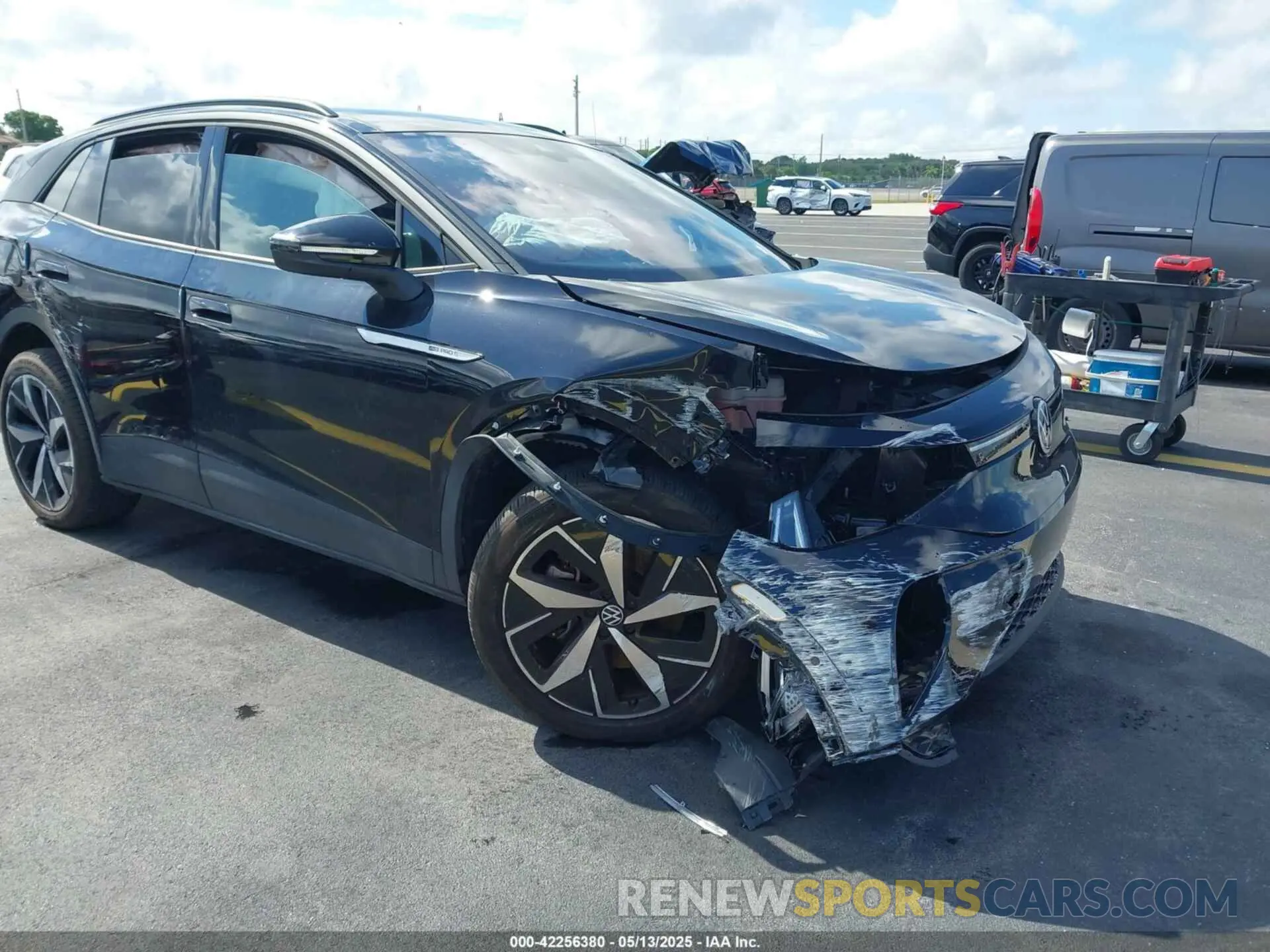 1 Photograph of a damaged car 1V2WNPE81PC051291 VOLKSWAGEN ID.4 2023
