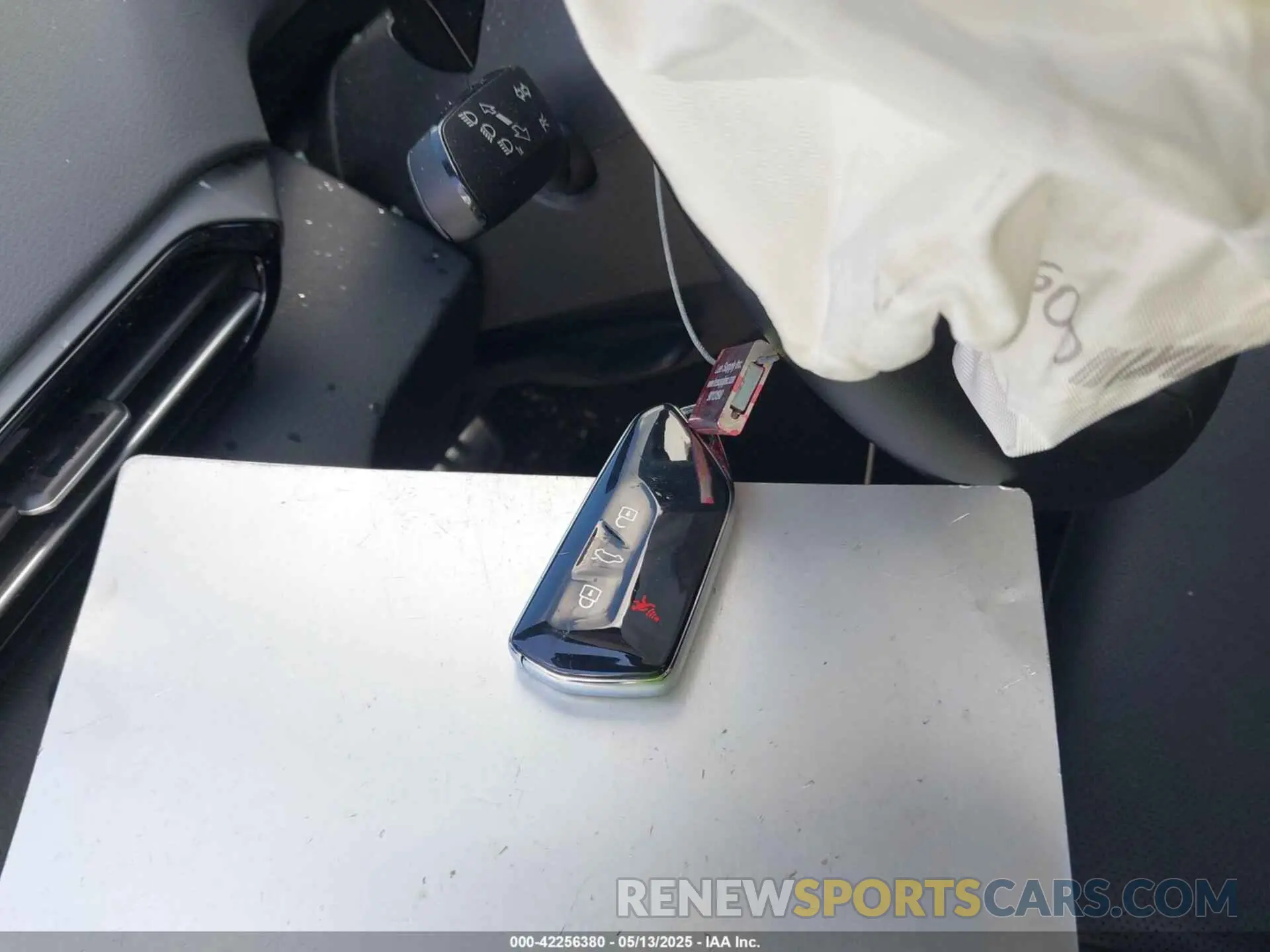 11 Photograph of a damaged car 1V2WNPE81PC051291 VOLKSWAGEN ID.4 2023