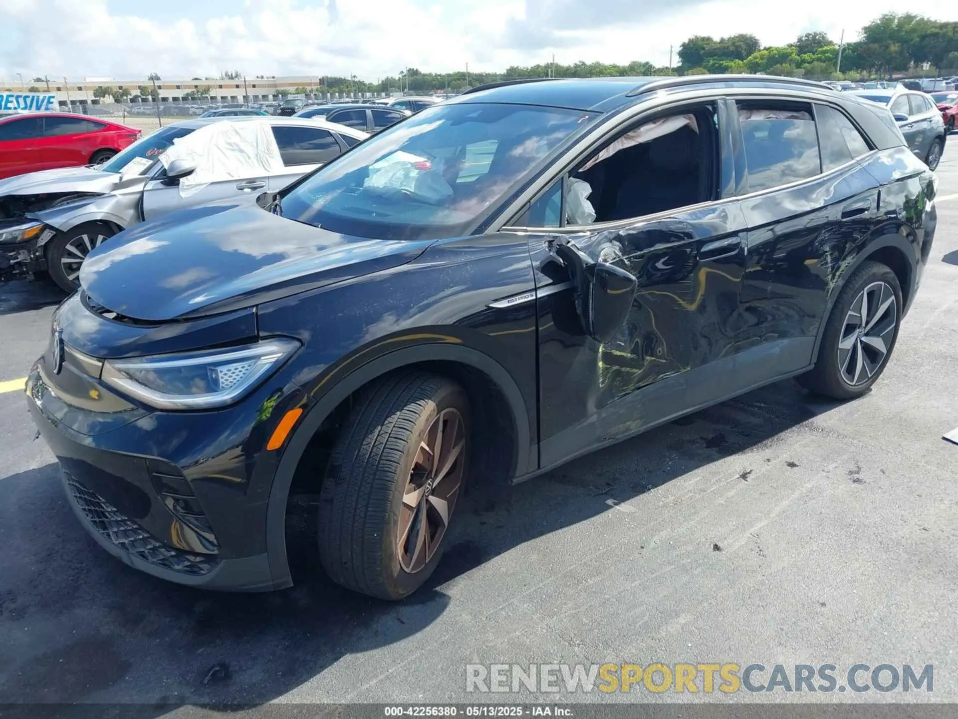 2 Photograph of a damaged car 1V2WNPE81PC051291 VOLKSWAGEN ID.4 2023