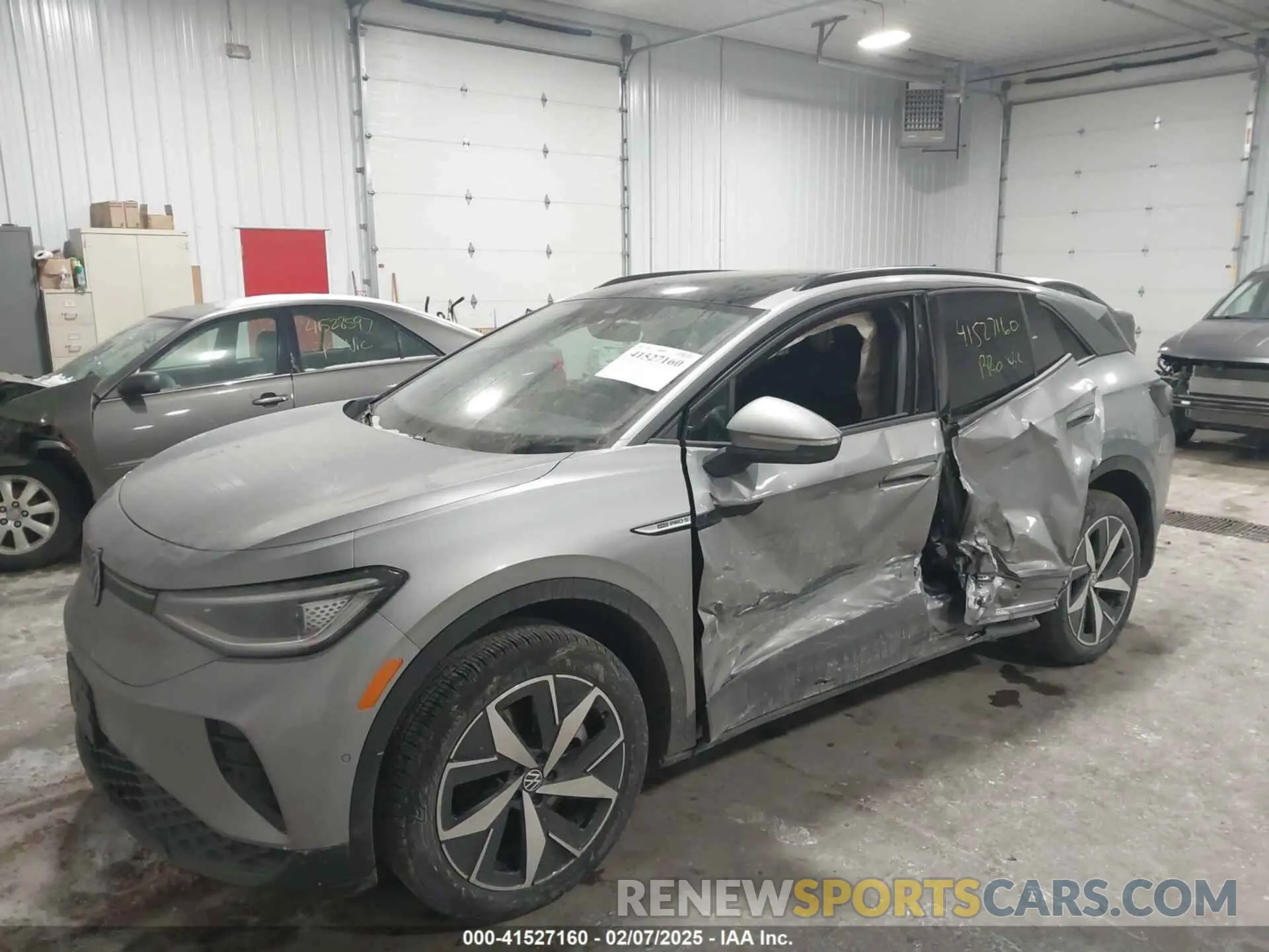 6 Photograph of a damaged car 1V2WNPE83PC037537 VOLKSWAGEN ID.4 2023