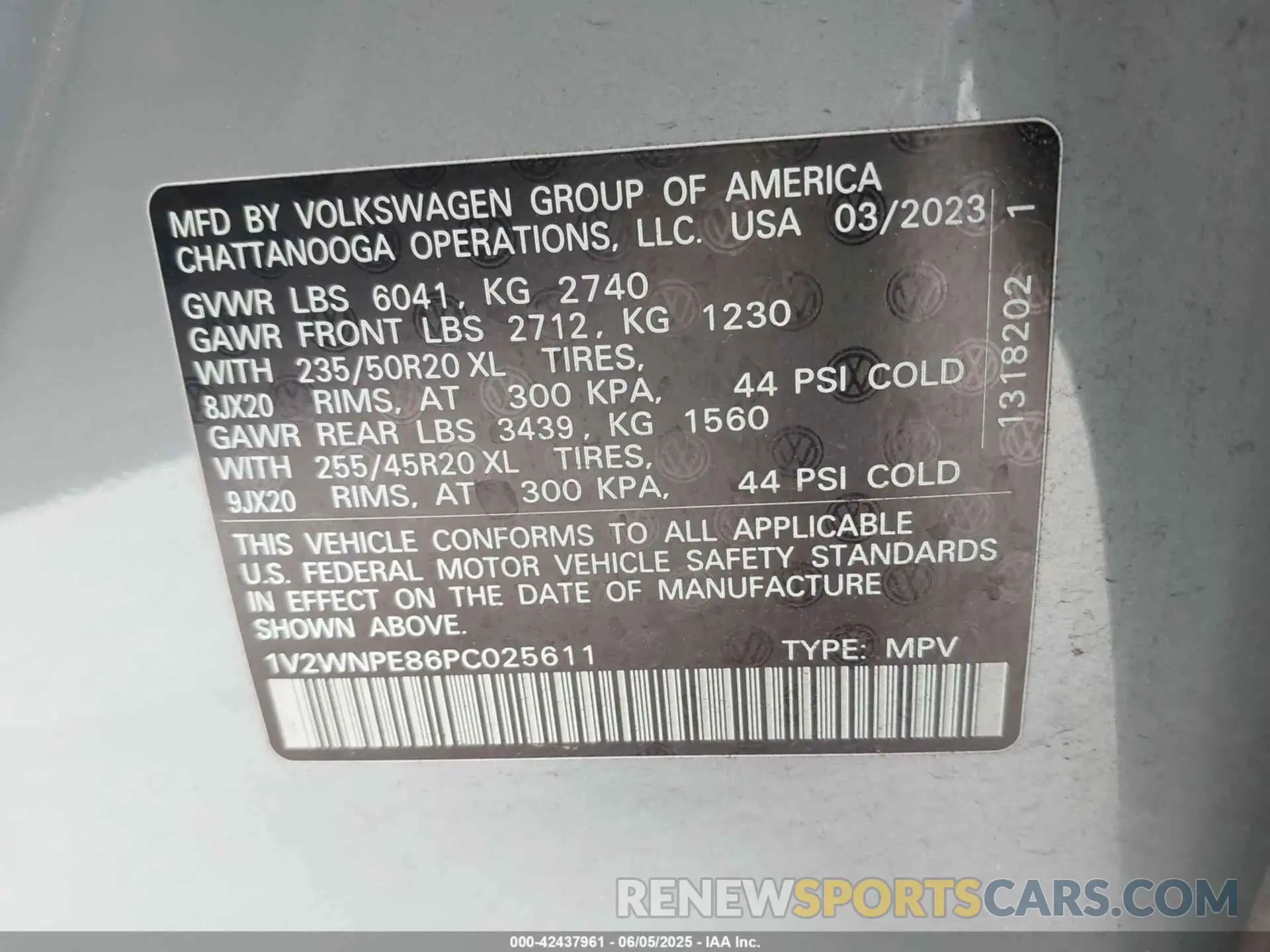 9 Photograph of a damaged car 1V2WNPE86PC025611 VOLKSWAGEN ID.4 2023