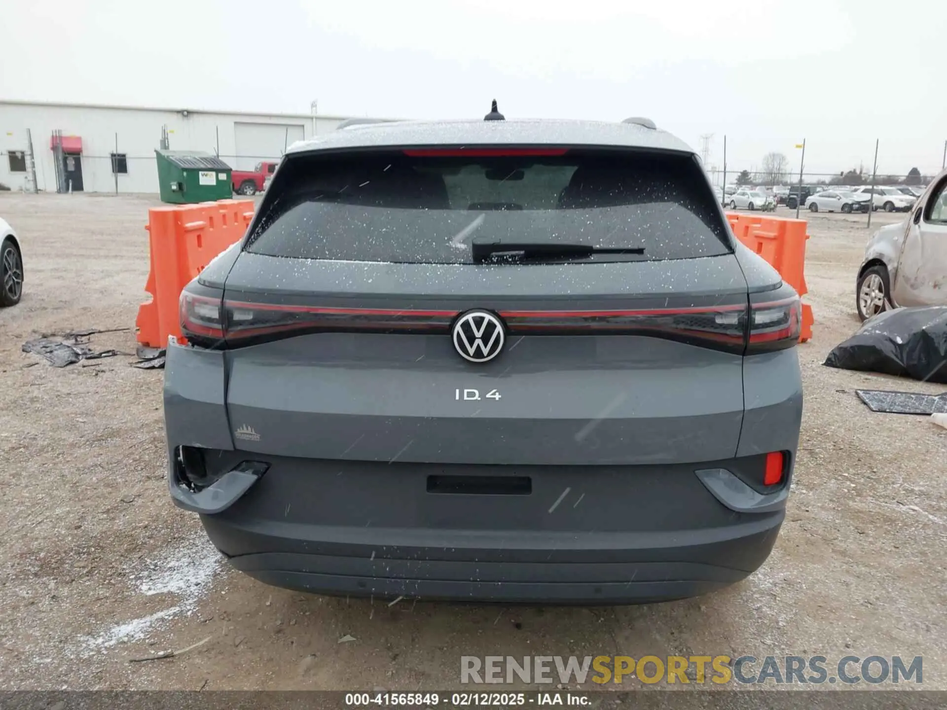 16 Photograph of a damaged car 1V25MPE82RC007219 VOLKSWAGEN ID.4 2024