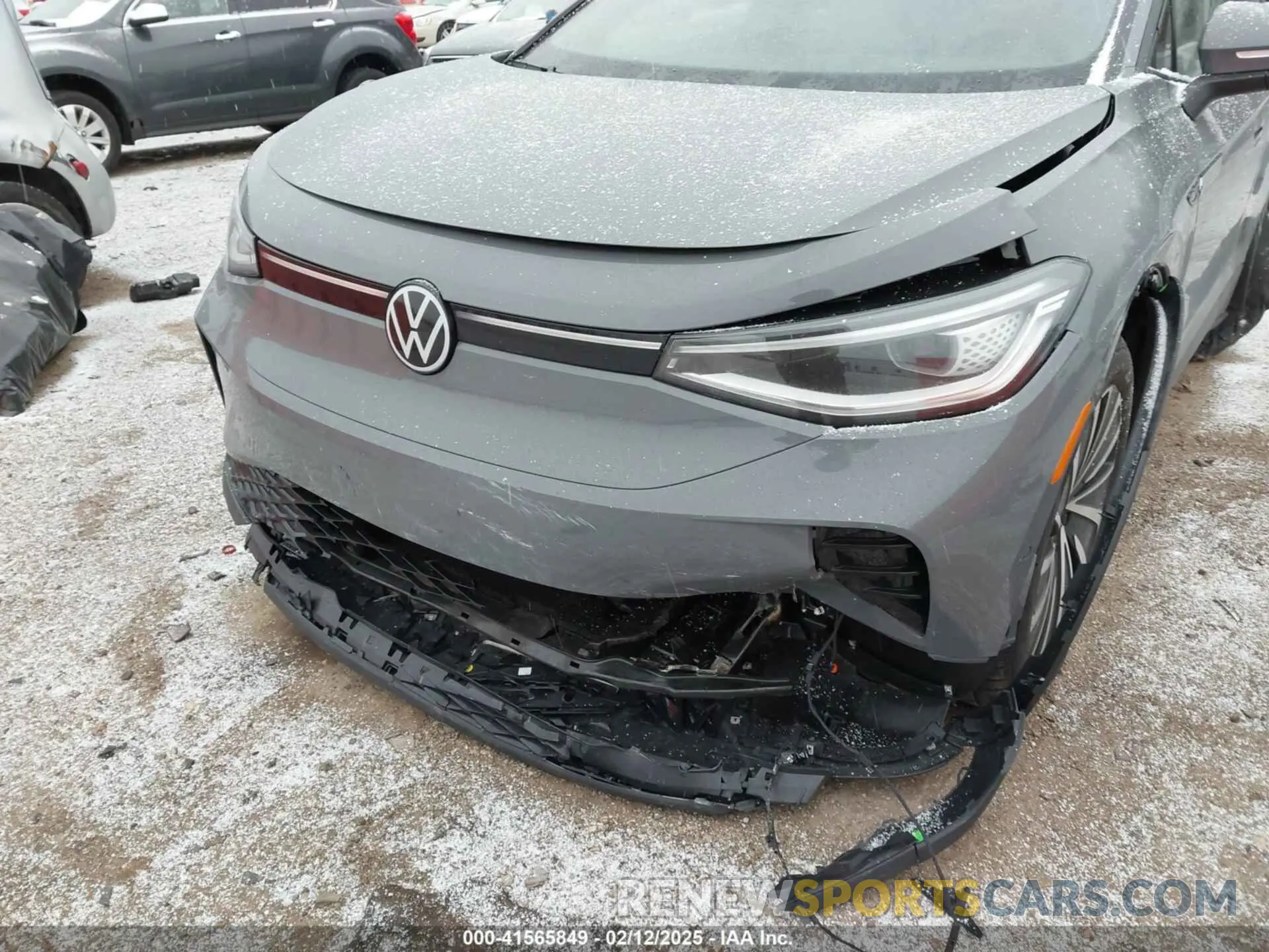 6 Photograph of a damaged car 1V25MPE82RC007219 VOLKSWAGEN ID.4 2024