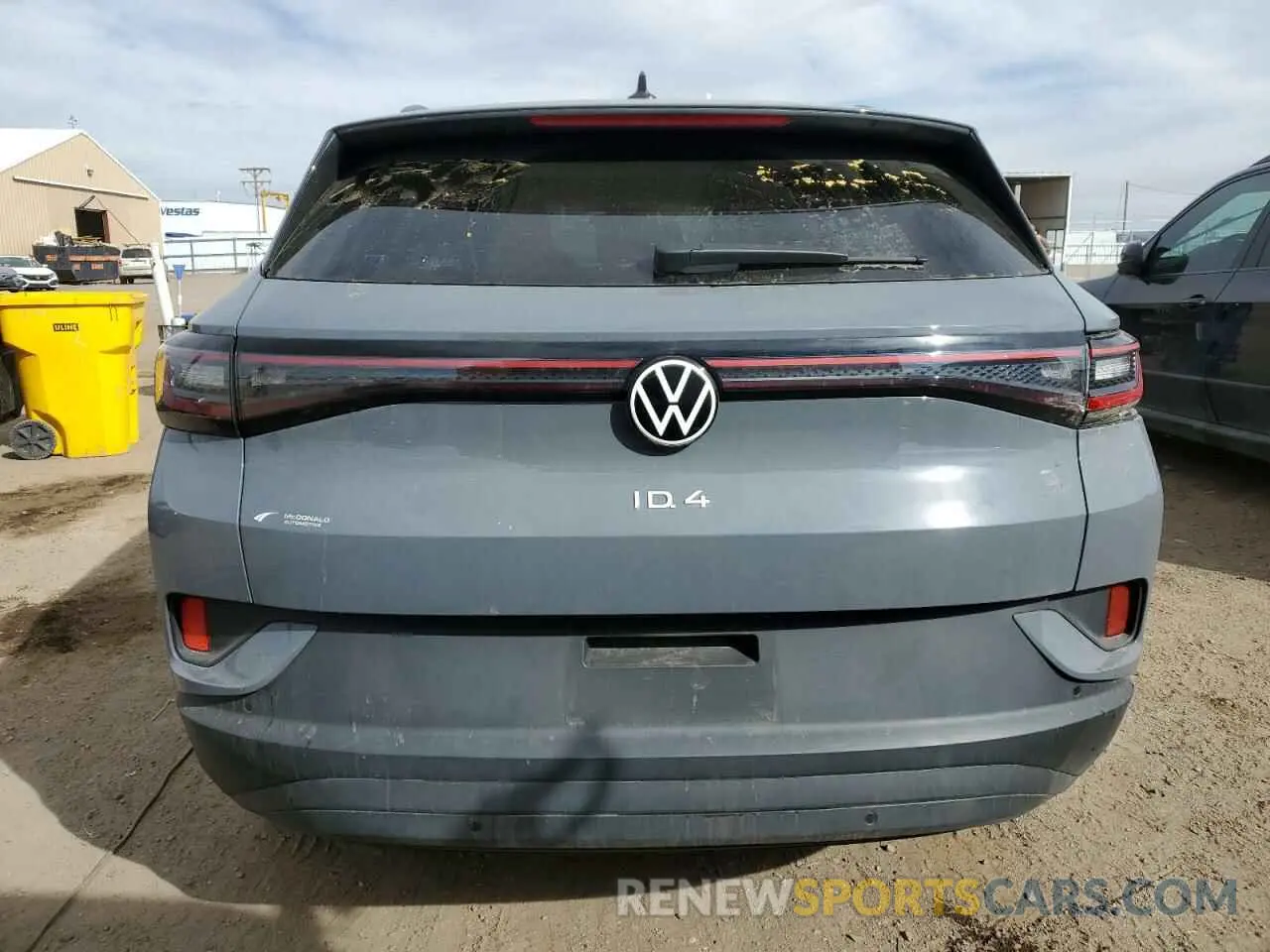 6 Photograph of a damaged car 1V2BMPE81RC021096 VOLKSWAGEN ID.4 2024