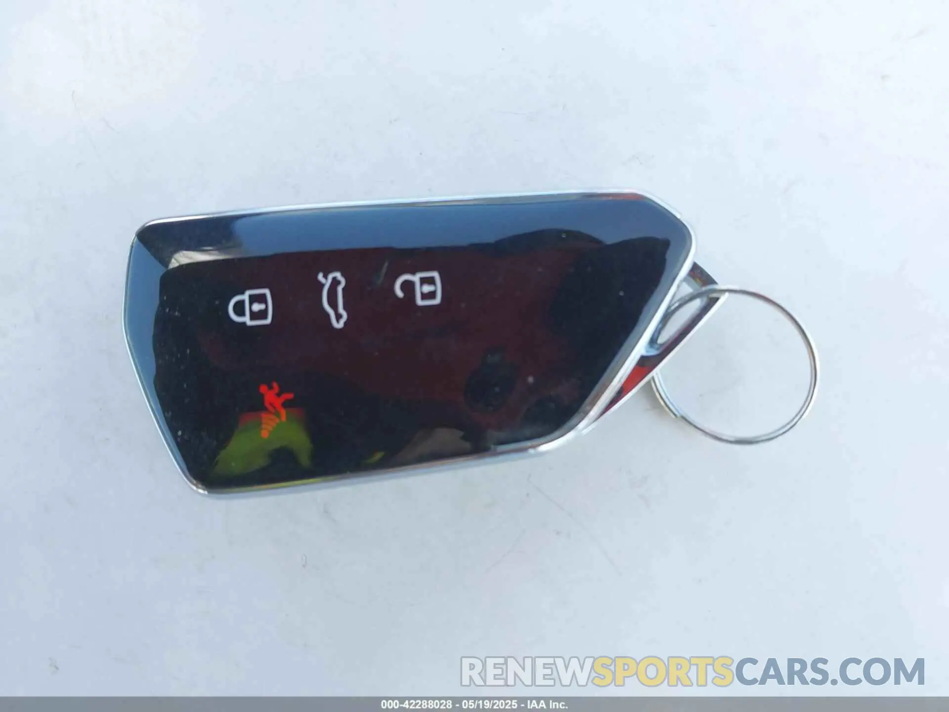 11 Photograph of a damaged car 1V2BMPE85RC009551 VOLKSWAGEN ID.4 2024