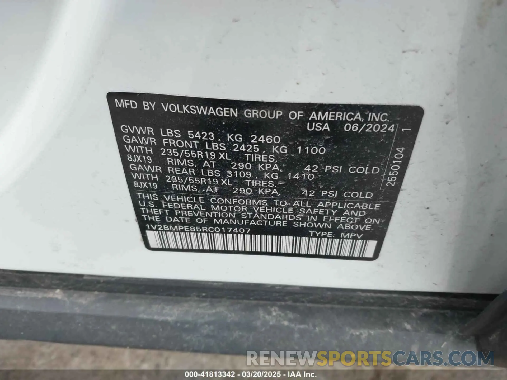 9 Photograph of a damaged car 1V2BMPE85RC017407 VOLKSWAGEN ID.4 2024