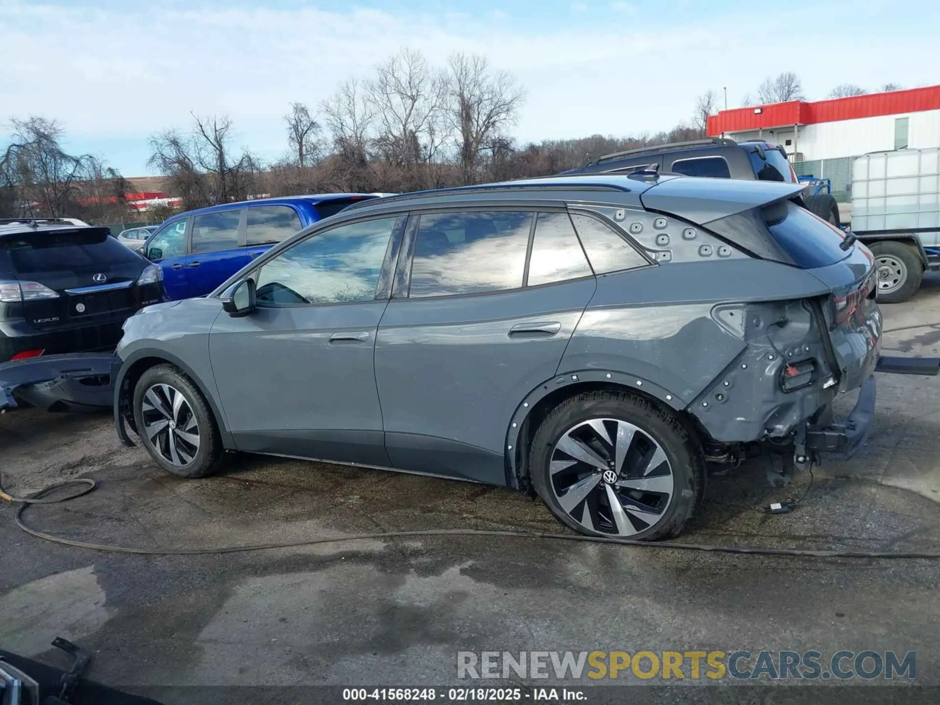 15 Photograph of a damaged car 1V2BMPE87RC005176 VOLKSWAGEN ID.4 2024