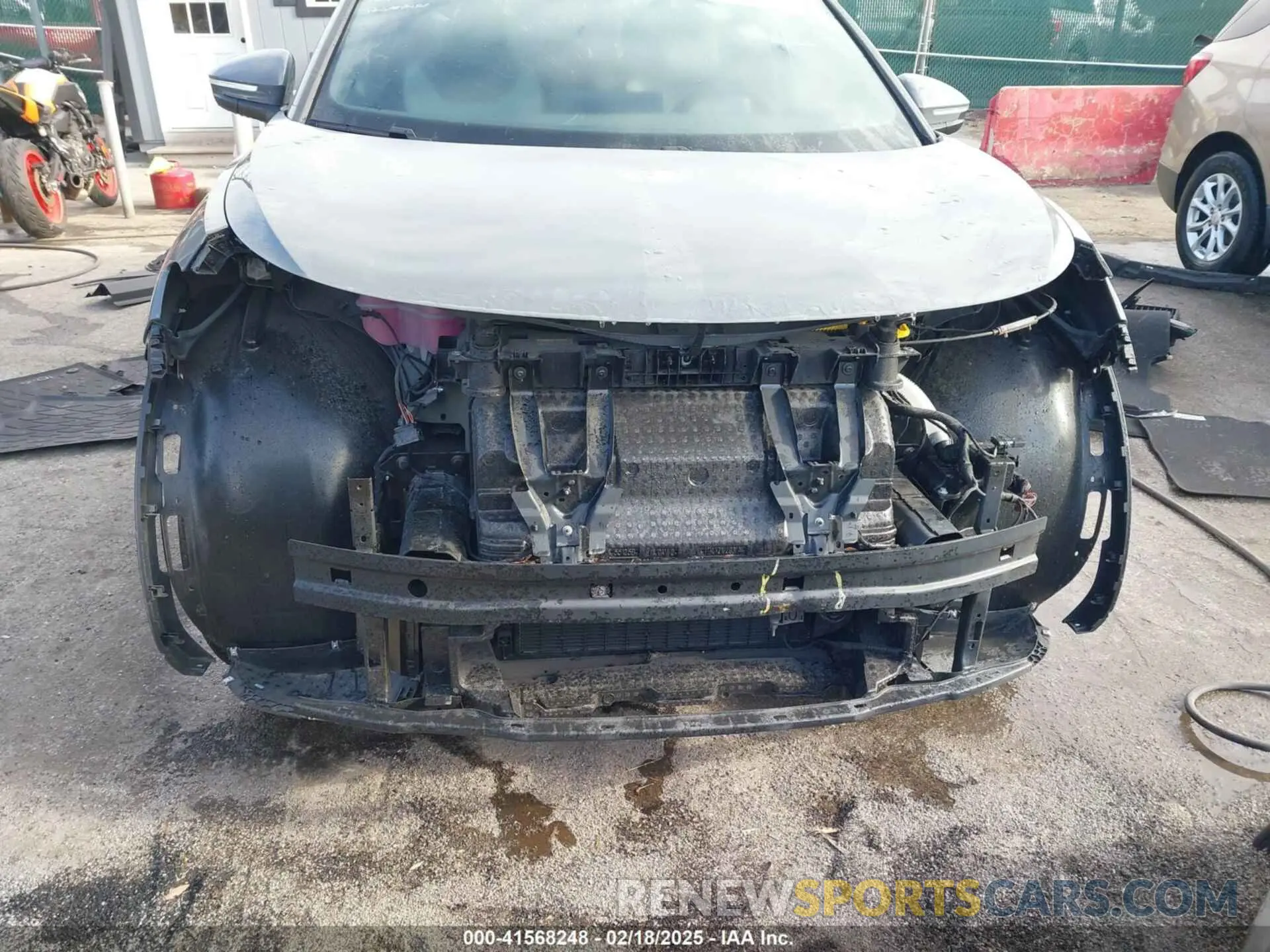 6 Photograph of a damaged car 1V2BMPE87RC005176 VOLKSWAGEN ID.4 2024