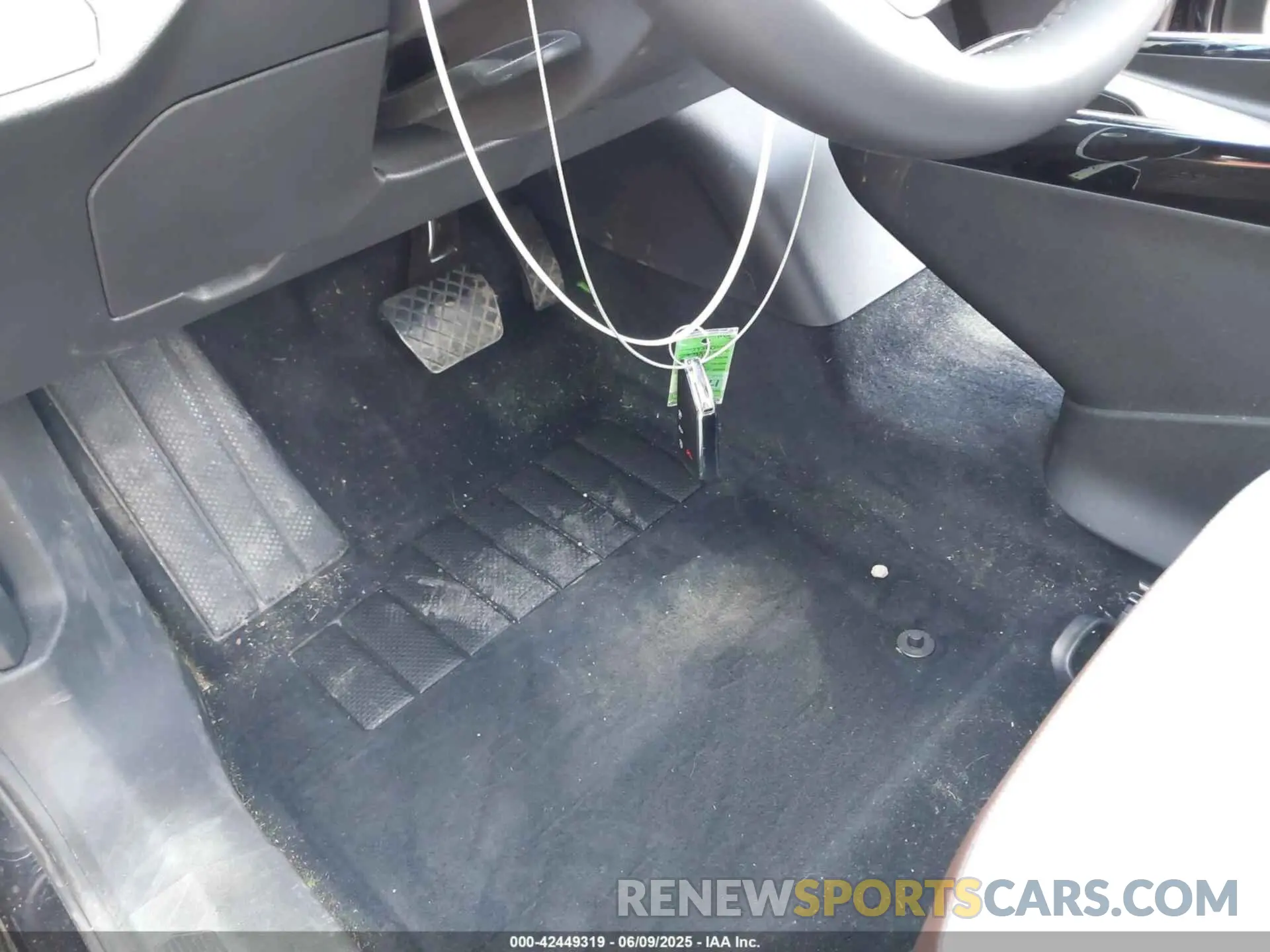 11 Photograph of a damaged car 1V2BMPE88RC003968 VOLKSWAGEN ID.4 2024