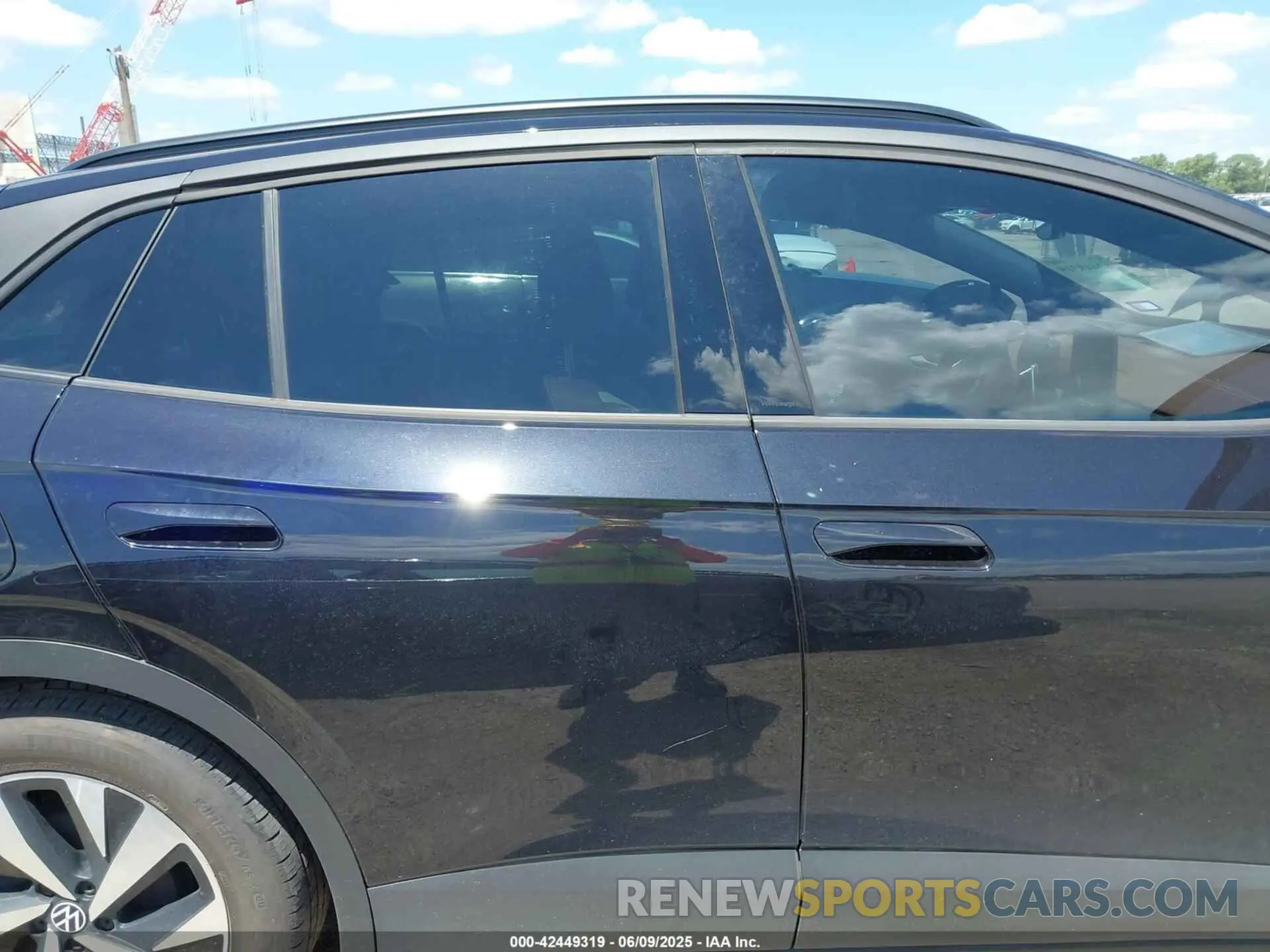 13 Photograph of a damaged car 1V2BMPE88RC003968 VOLKSWAGEN ID.4 2024