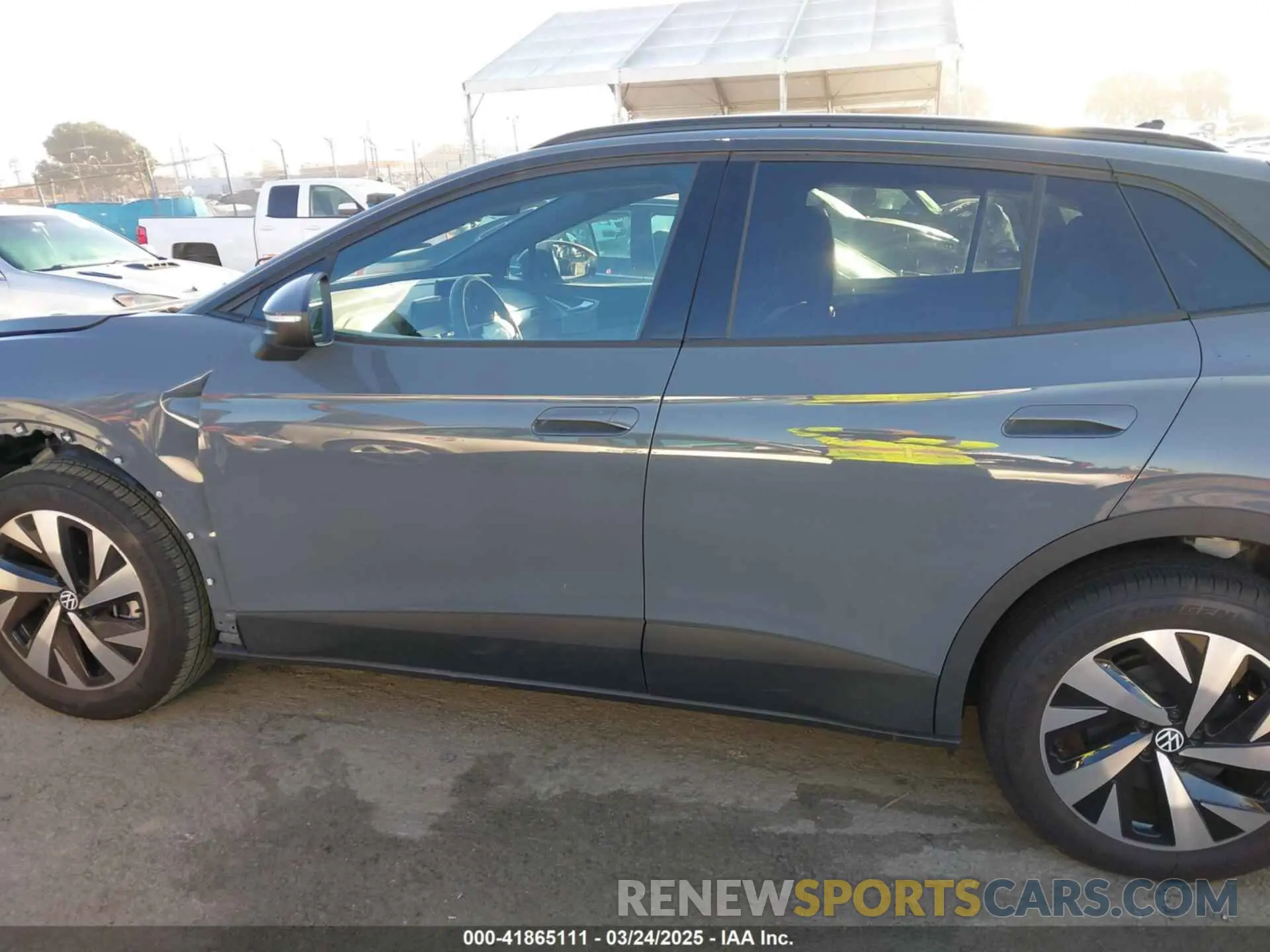 15 Photograph of a damaged car 1V2BMPE89RC007706 VOLKSWAGEN ID.4 2024