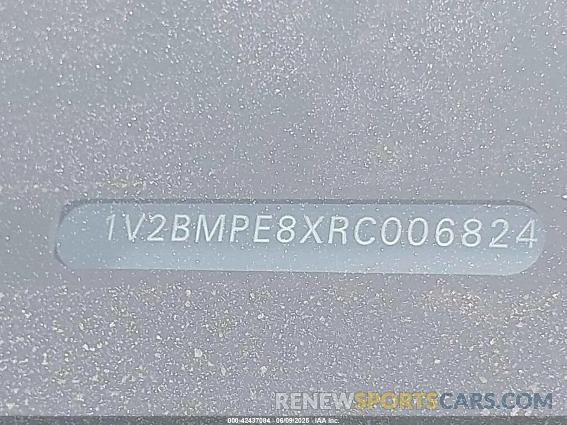 9 Photograph of a damaged car 1V2BMPE8XRC006824 VOLKSWAGEN ID.4 2024
