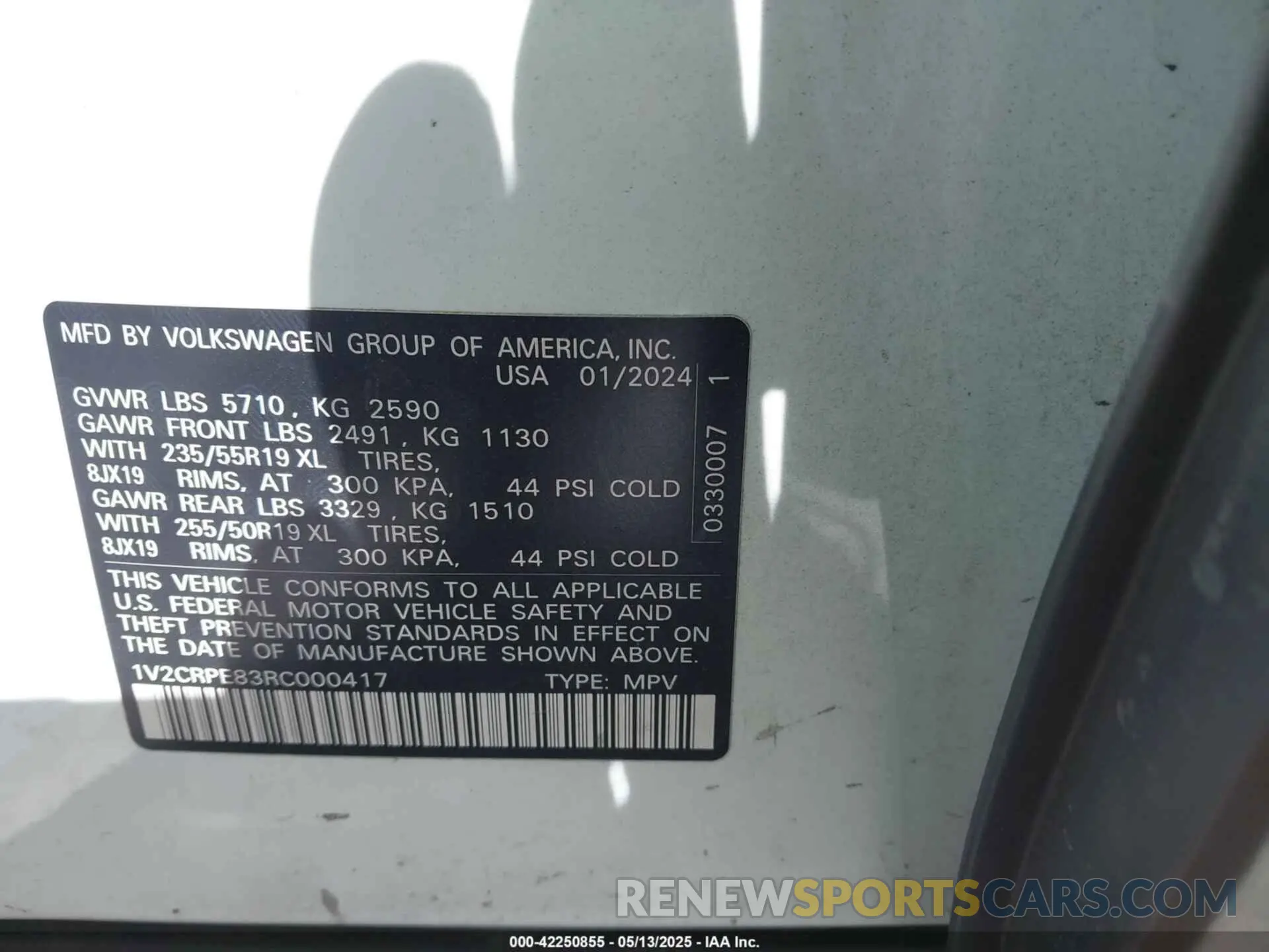 9 Photograph of a damaged car 1V2CRPE83RC000417 VOLKSWAGEN ID.4 2024