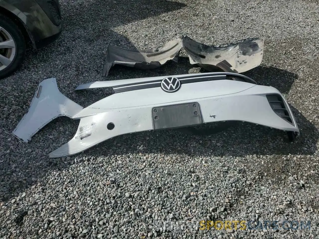 13 Photograph of a damaged car WVGRMPE25MP038993 VOLKSWAGEN ID.4 PRO 2021