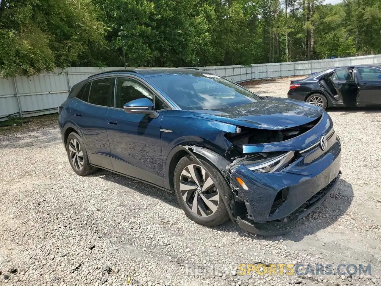 4 Photograph of a damaged car 1V2CMPE82PC024252 VOLKSWAGEN ID.4 PRO 2023