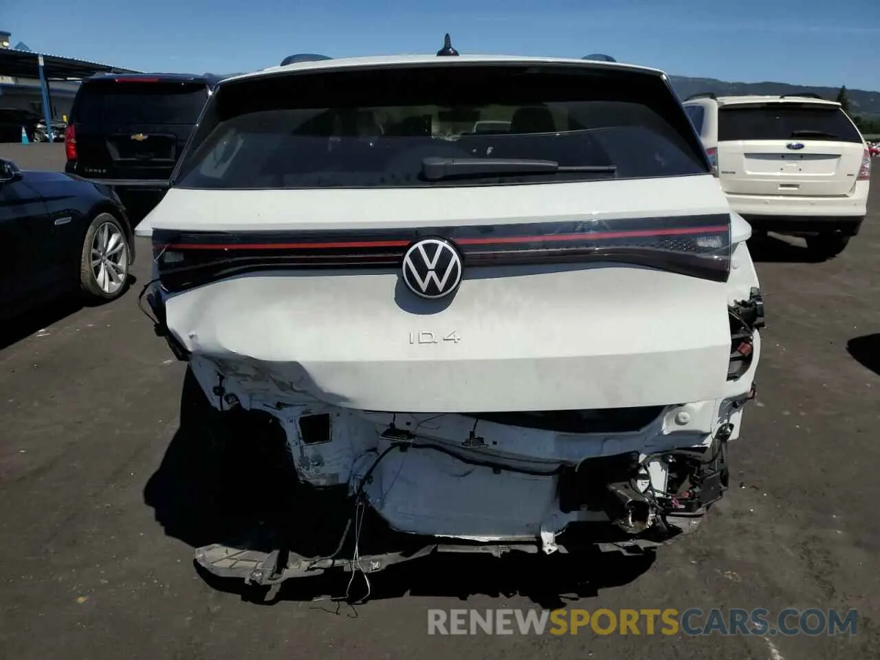6 Photograph of a damaged car 1V2CMPE84PC033535 VOLKSWAGEN ID.4 PRO 2023