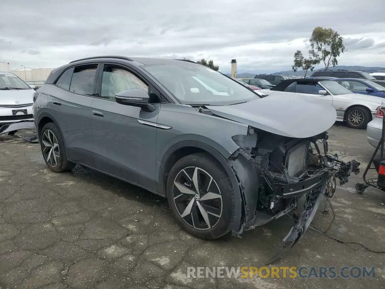 4 Photograph of a damaged car 1V2VMPE81PC052505 VOLKSWAGEN ID.4 PRO S 2023