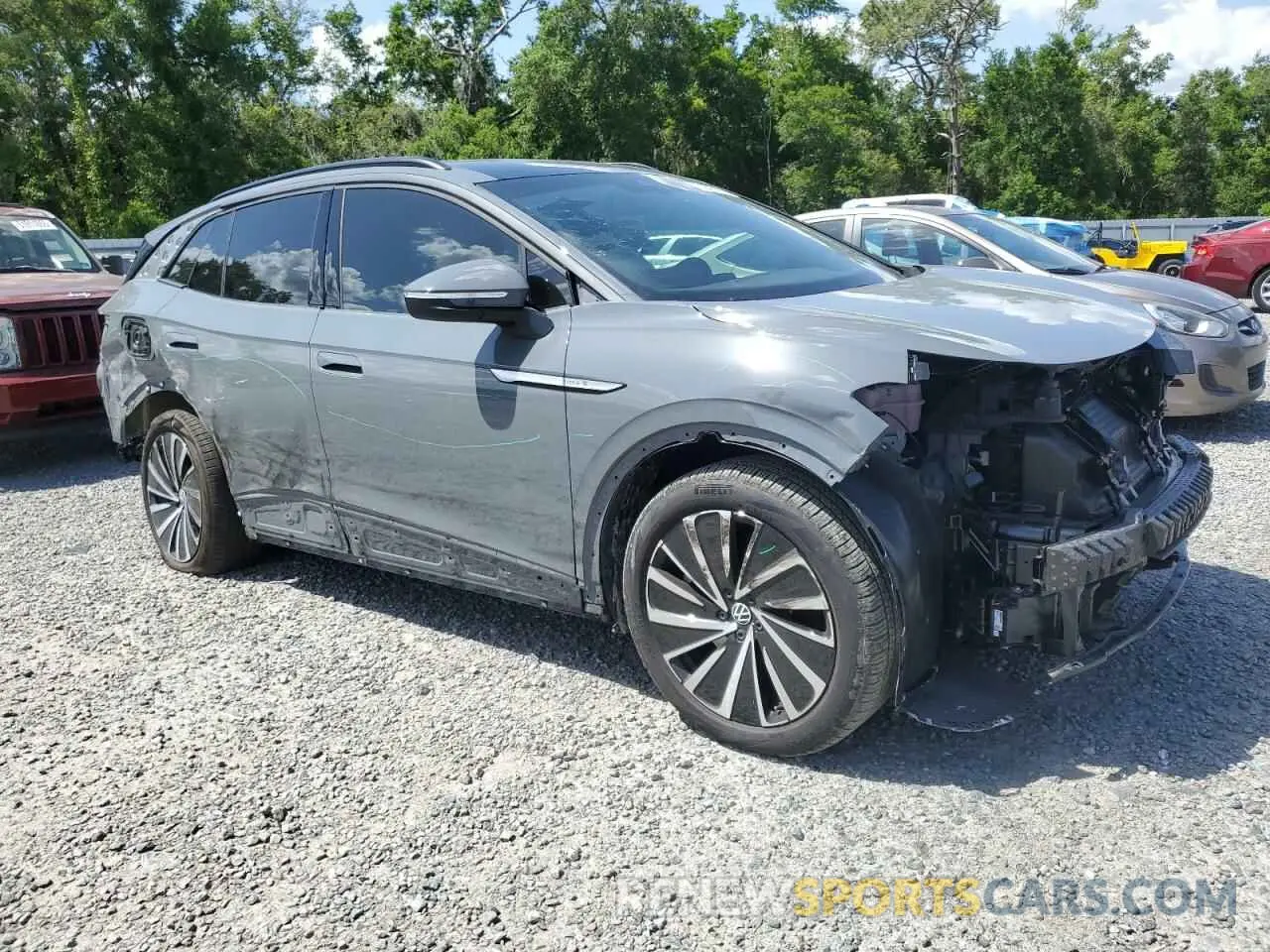 4 Photograph of a damaged car 1V25MPE8XRC009333 VOLKSWAGEN ID.4 S 2024
