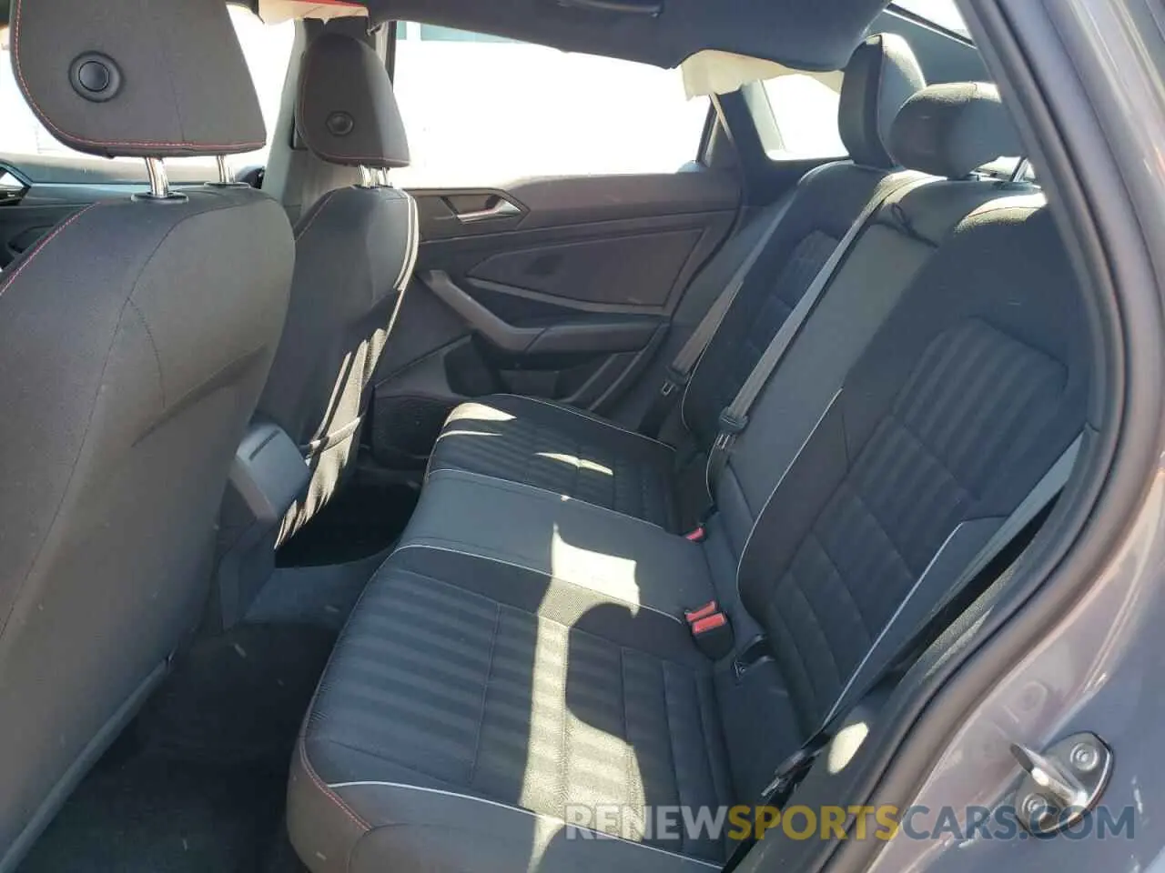 10 Photograph of a damaged car 3VW6T7BUXKM153184 VOLKSWAGEN JETTA 2019