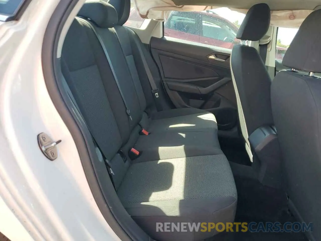 10 Photograph of a damaged car 3VWC57BU0KM060106 VOLKSWAGEN JETTA 2019