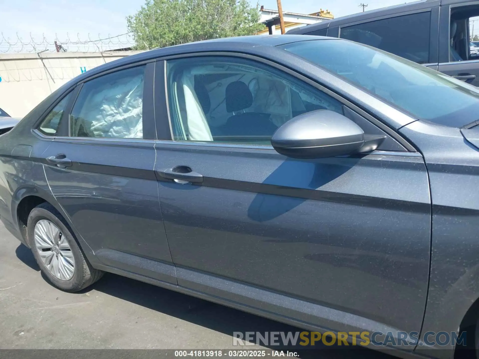 13 Photograph of a damaged car 3VWC57BU0KM065712 VOLKSWAGEN JETTA 2019