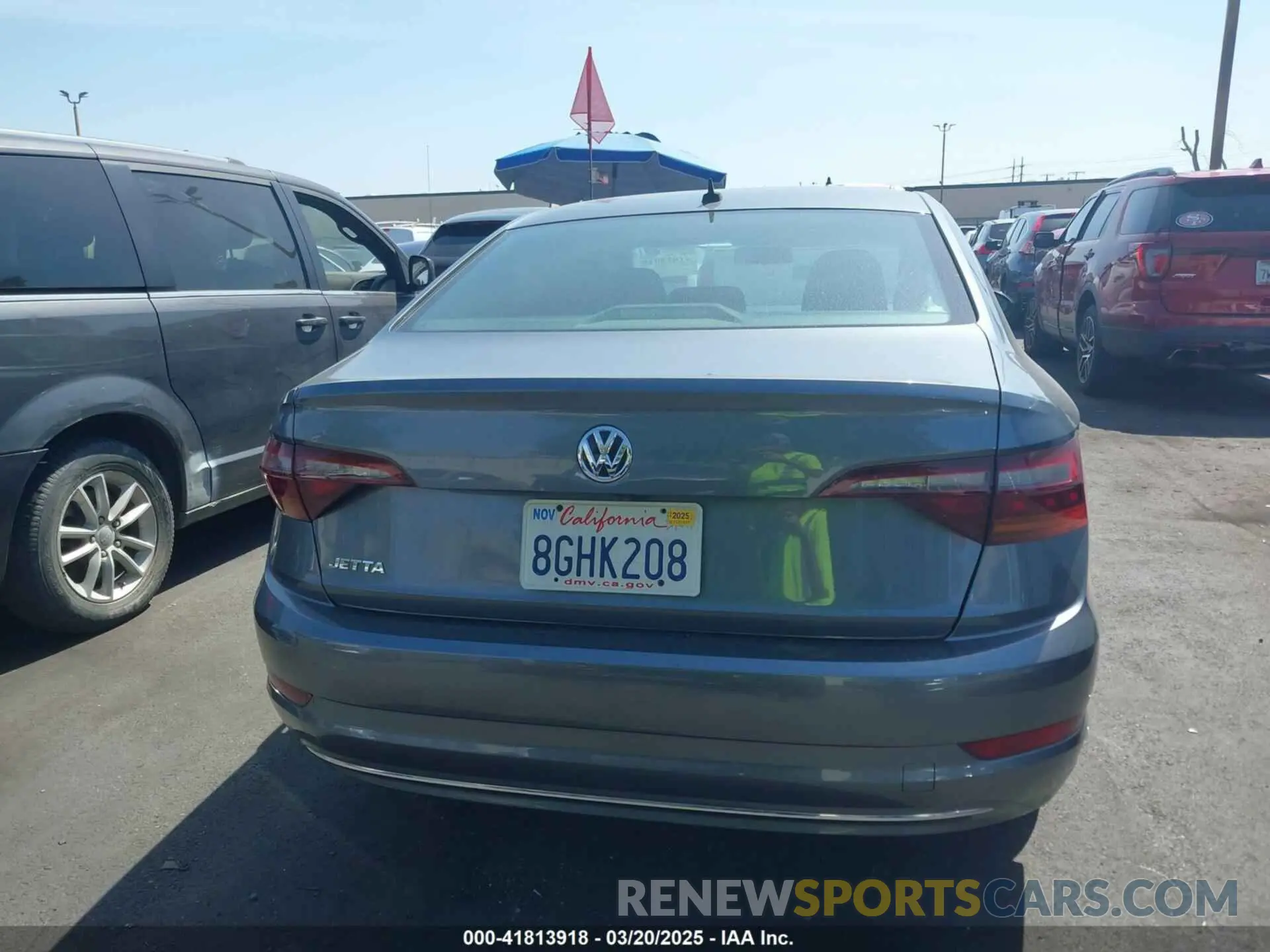 16 Photograph of a damaged car 3VWC57BU0KM065712 VOLKSWAGEN JETTA 2019