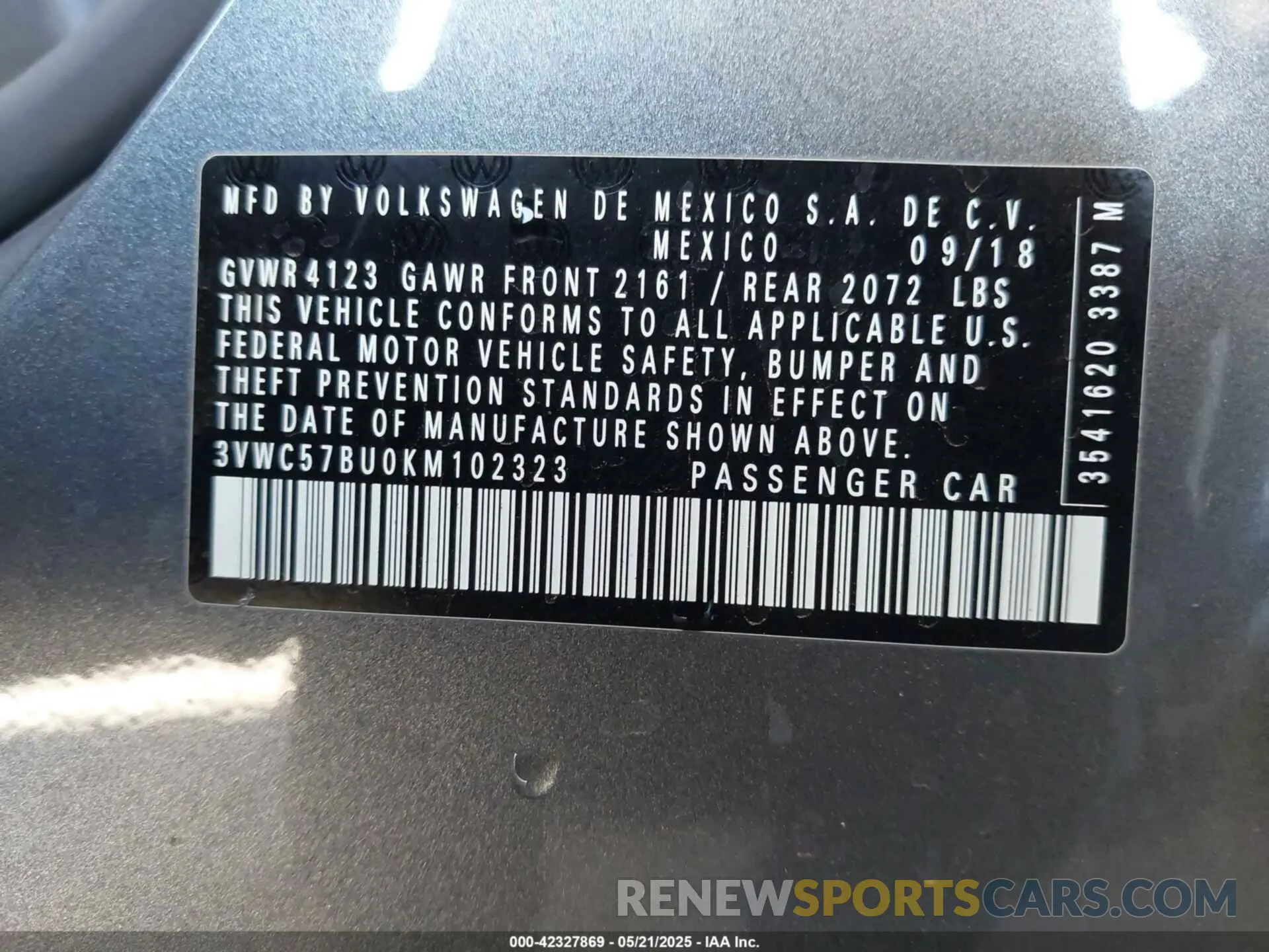 9 Photograph of a damaged car 3VWC57BU0KM102323 VOLKSWAGEN JETTA 2019