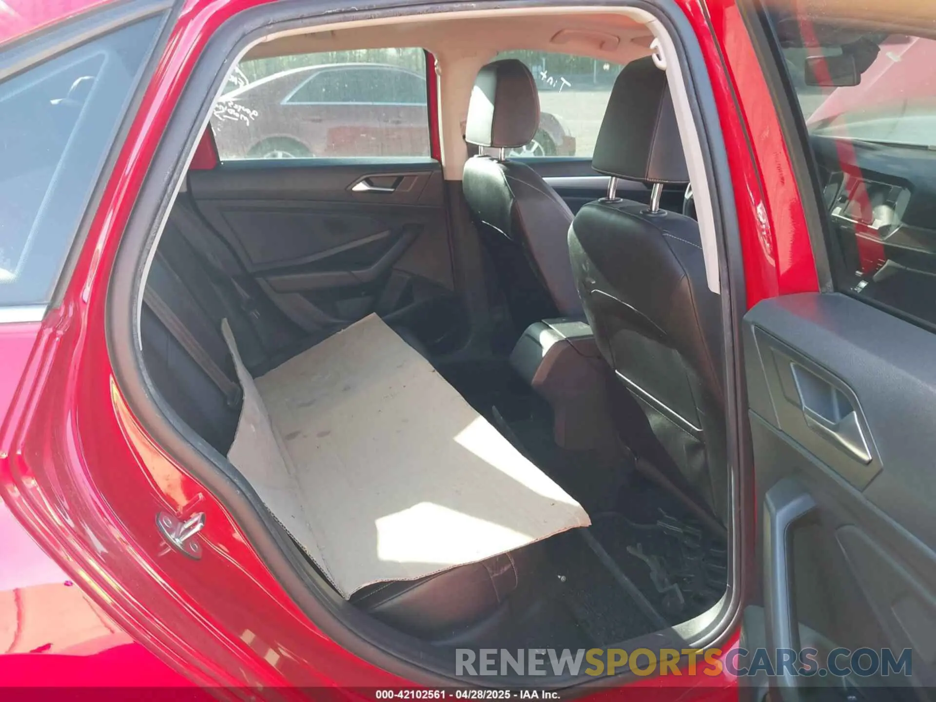8 Photograph of a damaged car 3VWC57BU0KM104895 VOLKSWAGEN JETTA 2019