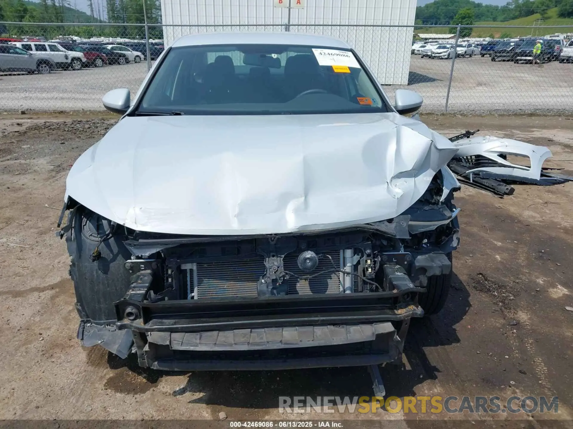 13 Photograph of a damaged car 3VWC57BU0KM139582 VOLKSWAGEN JETTA 2019