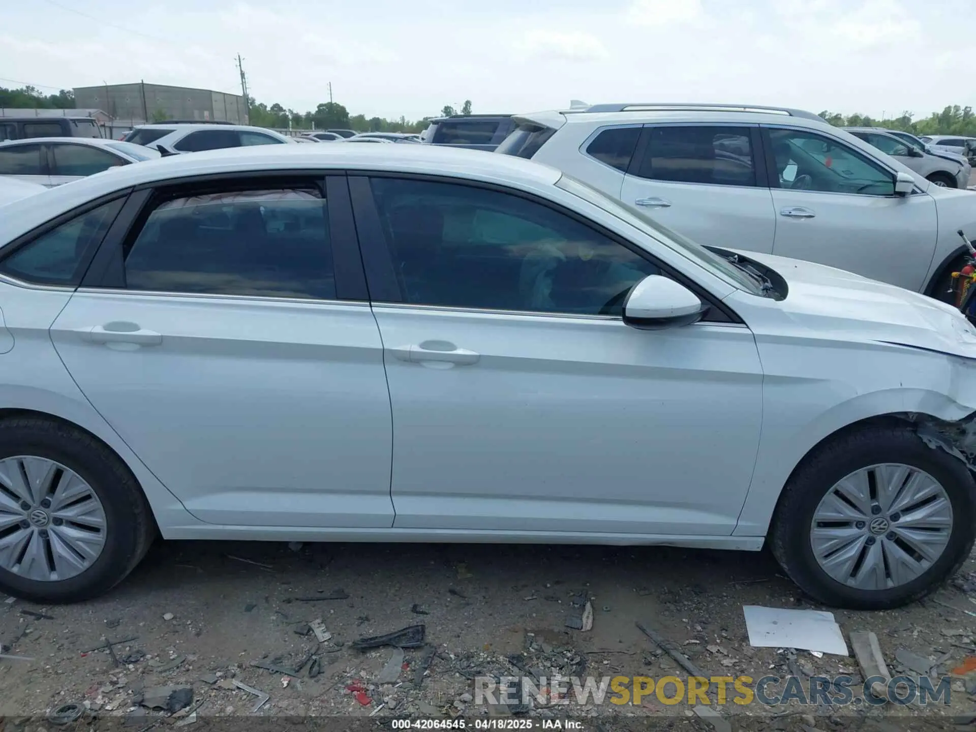 14 Photograph of a damaged car 3VWC57BU0KM153661 VOLKSWAGEN JETTA 2019