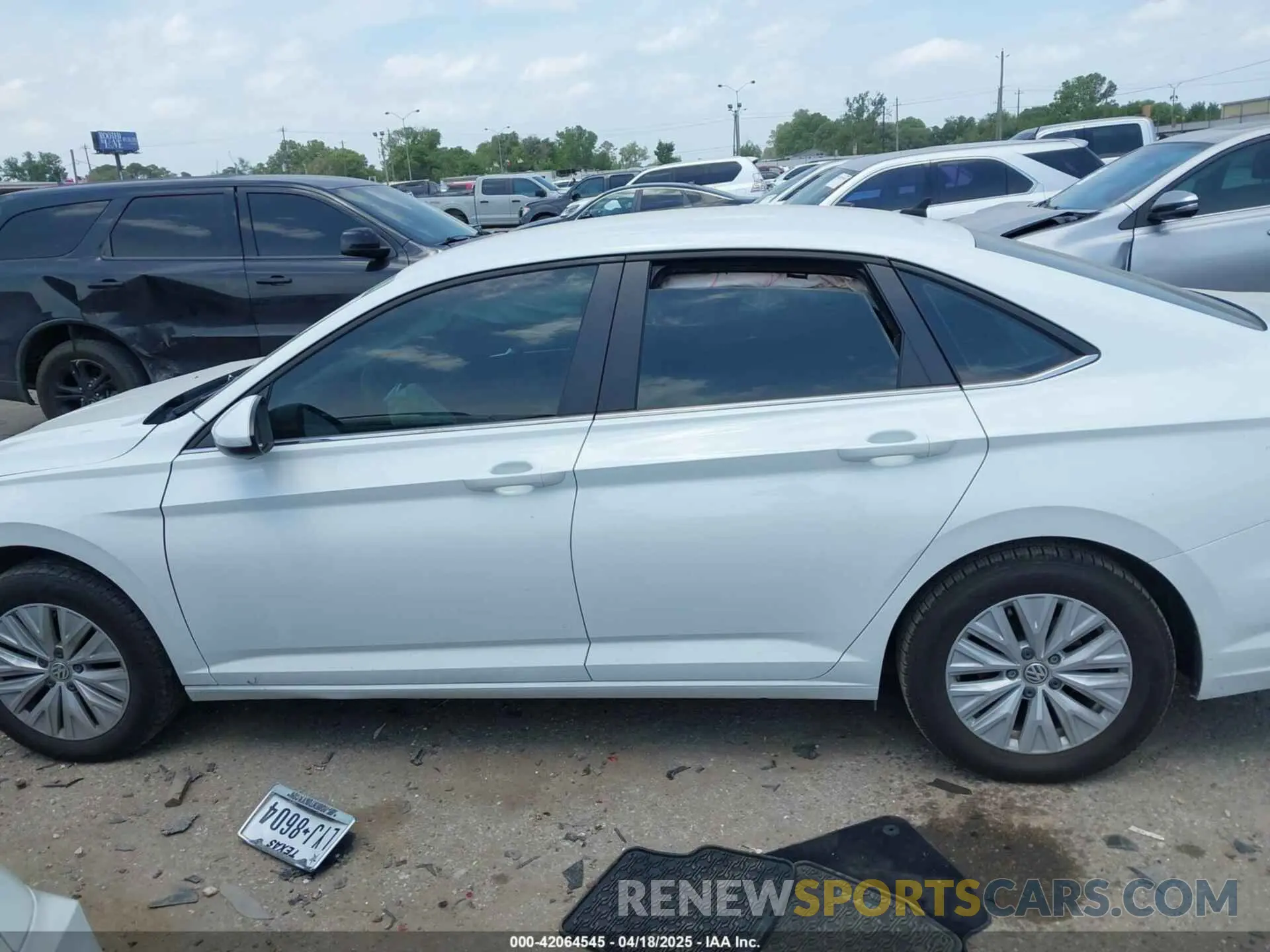 15 Photograph of a damaged car 3VWC57BU0KM153661 VOLKSWAGEN JETTA 2019